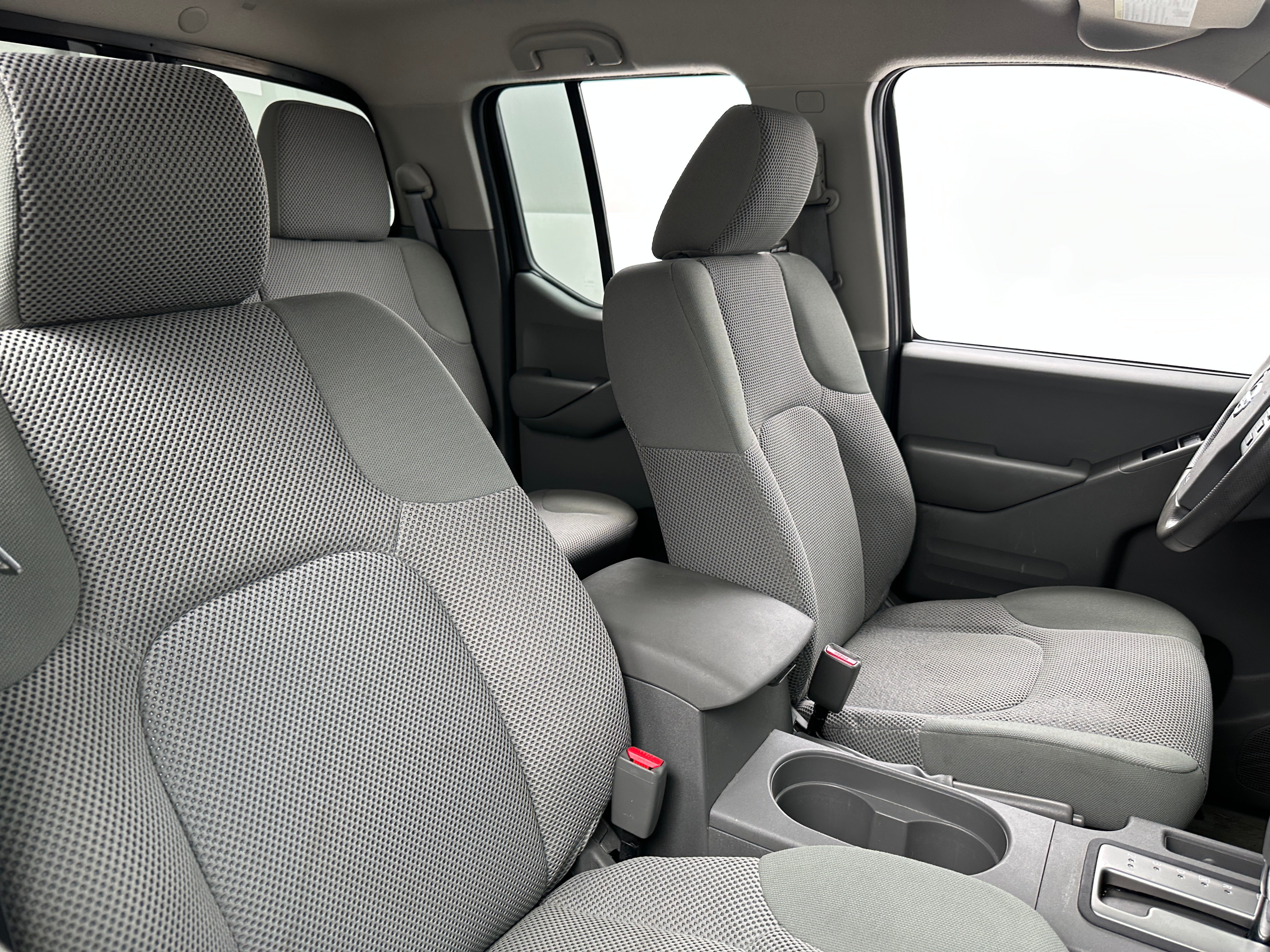 2017 Nissan Frontier SV 2