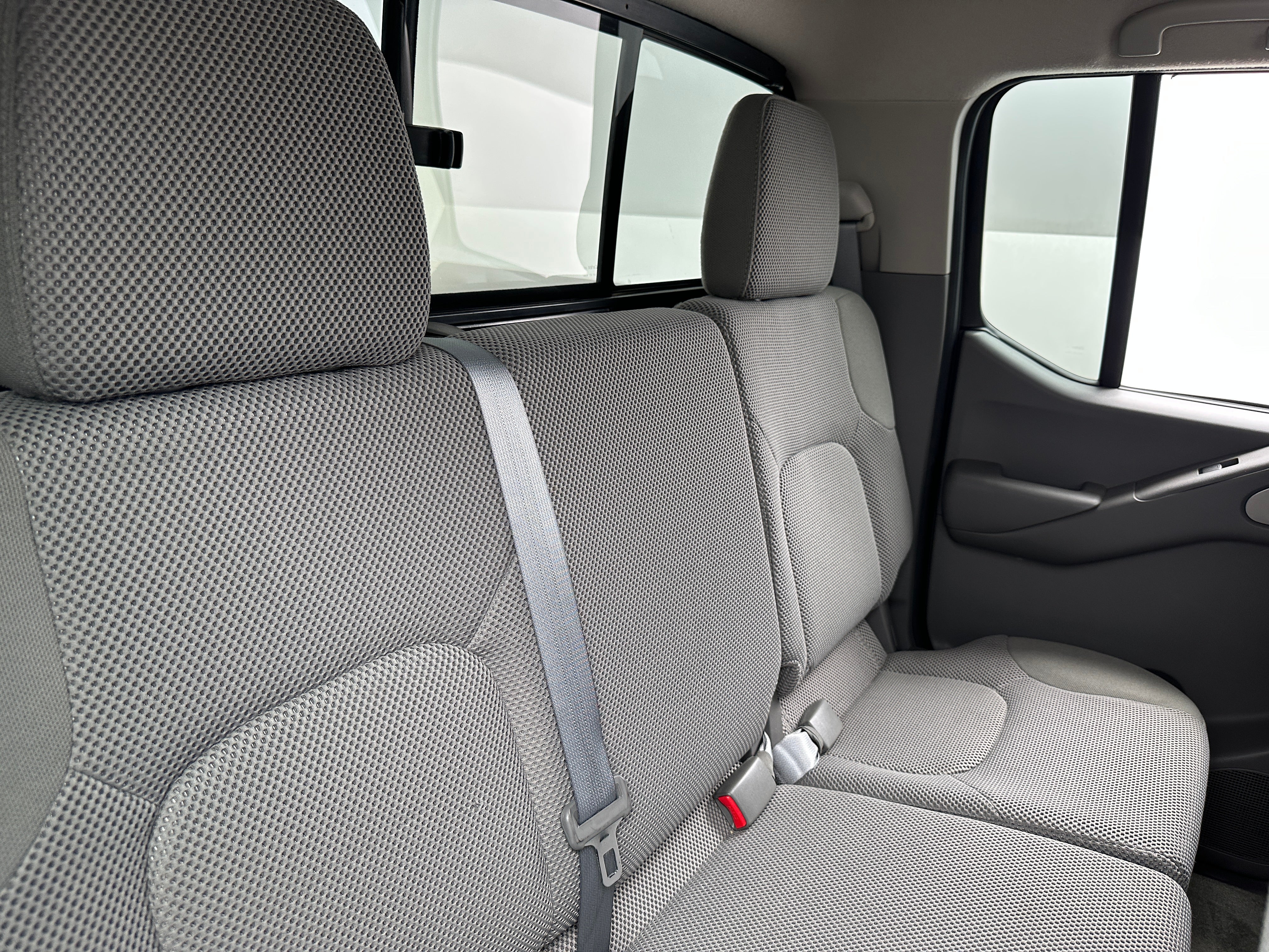 2017 Nissan Frontier SV 6