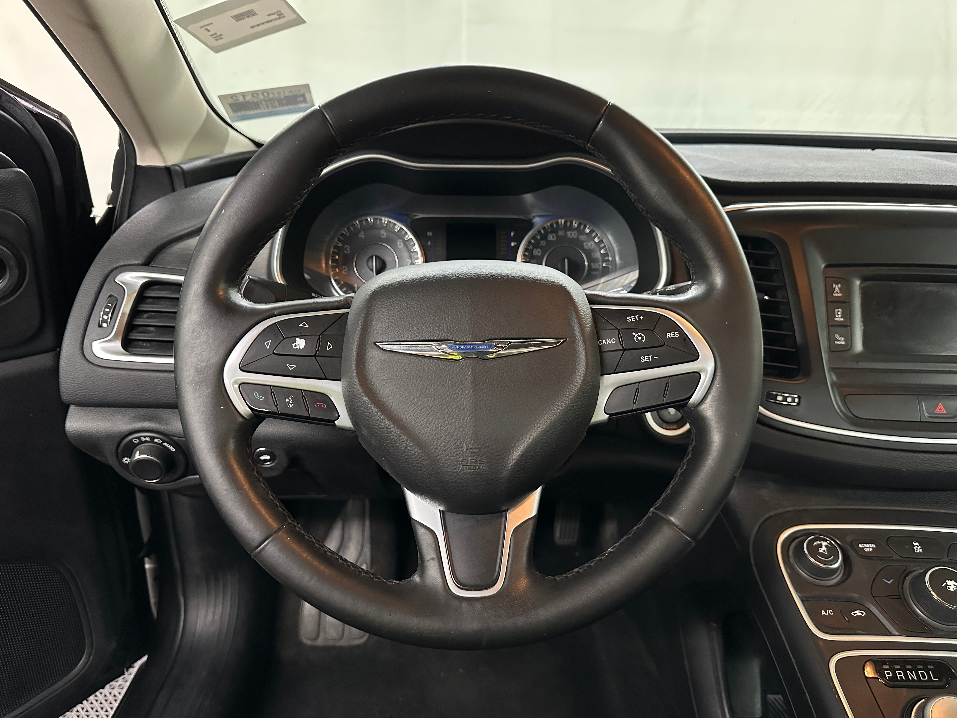 2015 Chrysler 200 Limited 5