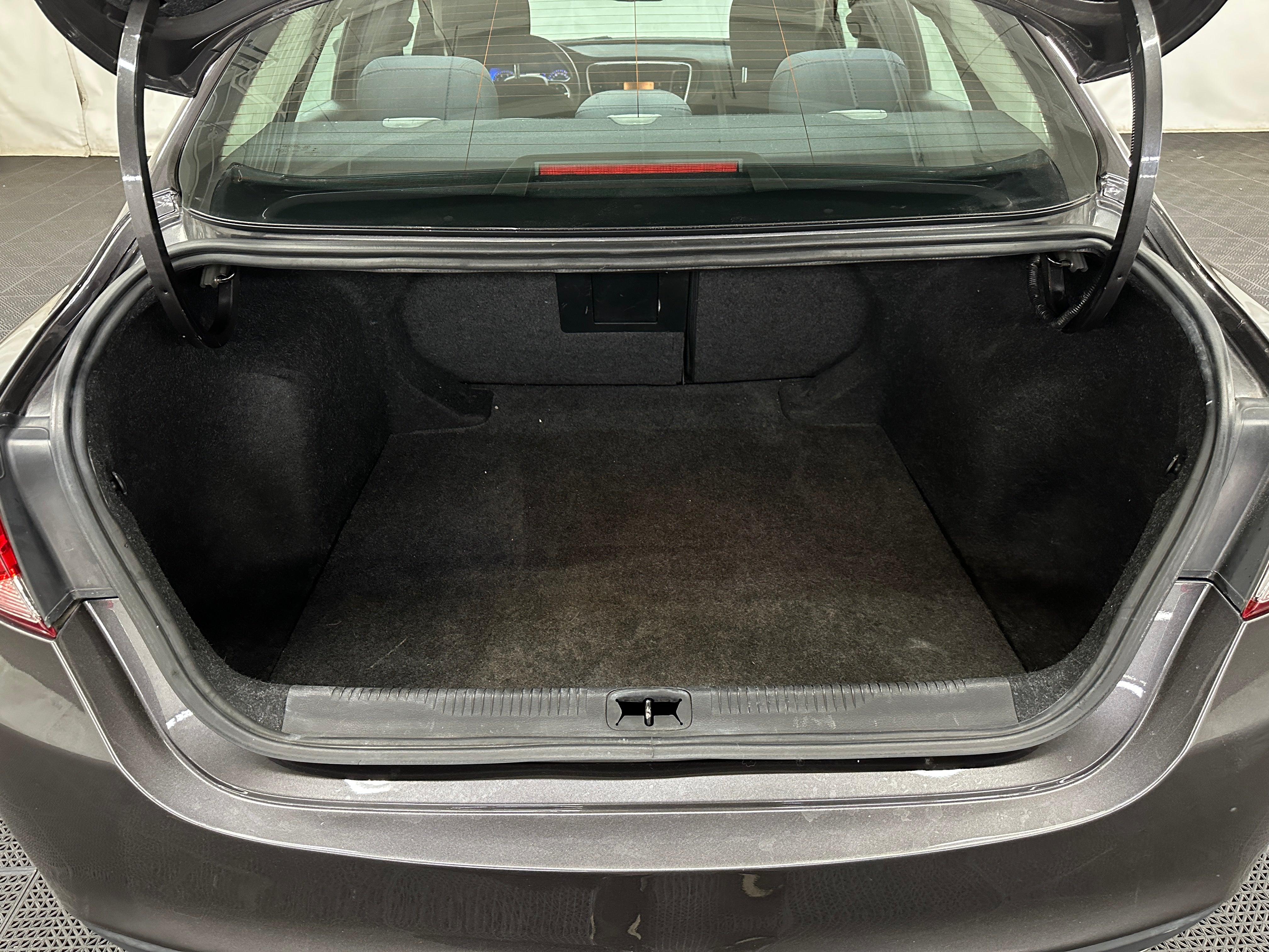2015 Chrysler 200 Limited 7