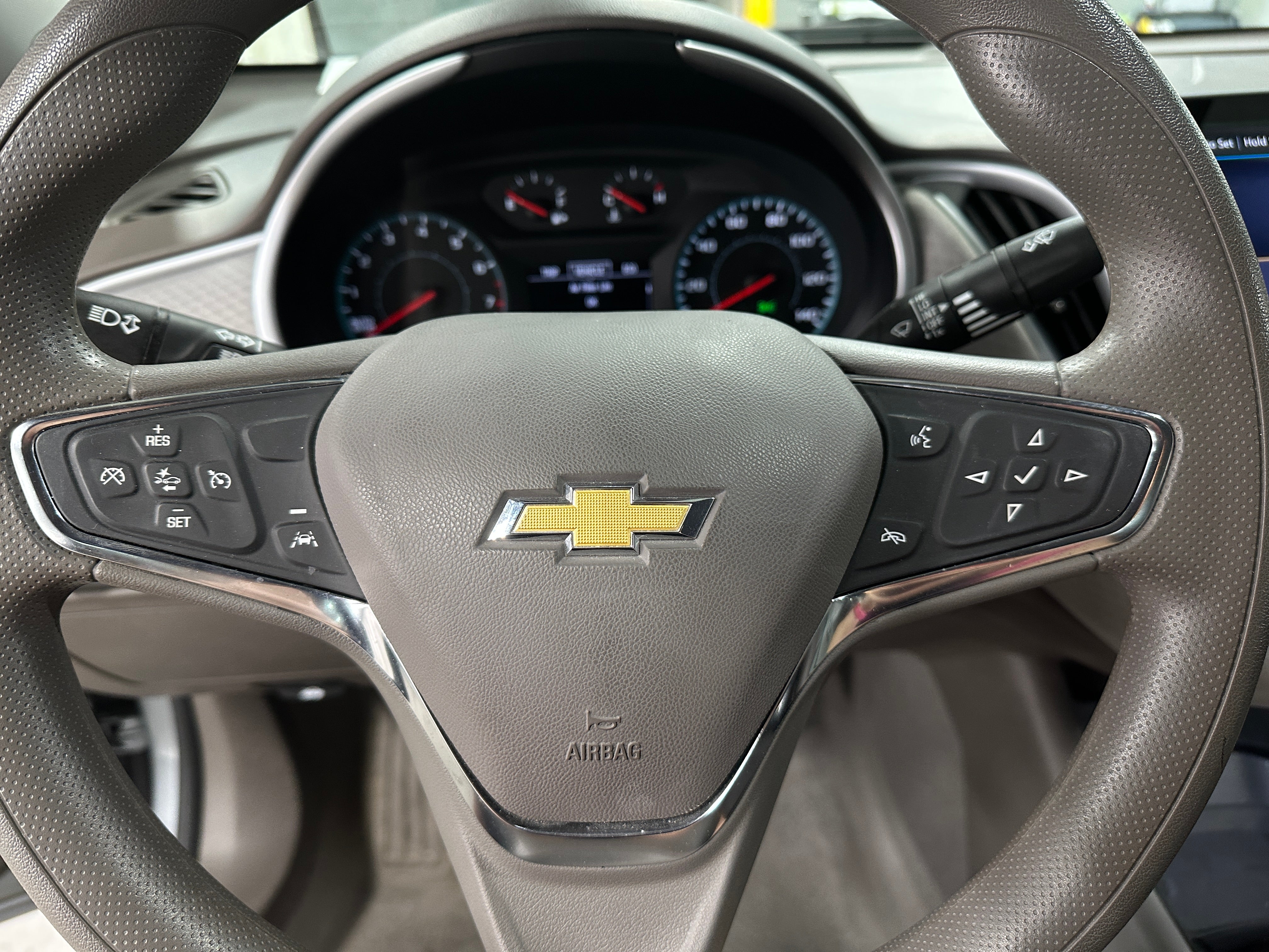 2023 Chevrolet Malibu LS 5