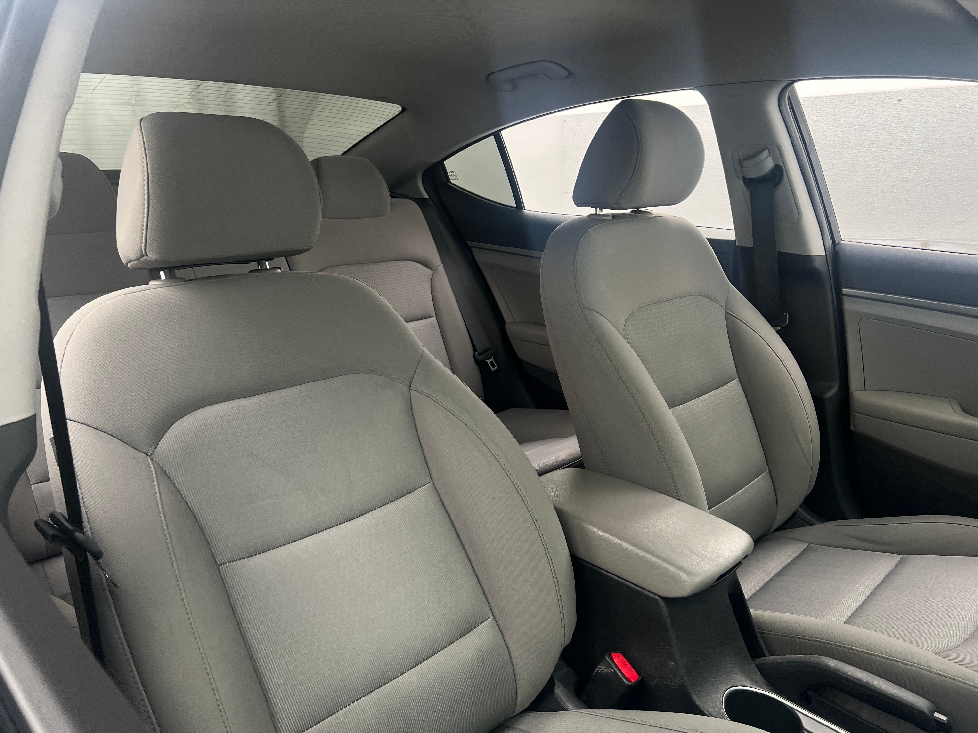 2017 Hyundai Elantra SE 2