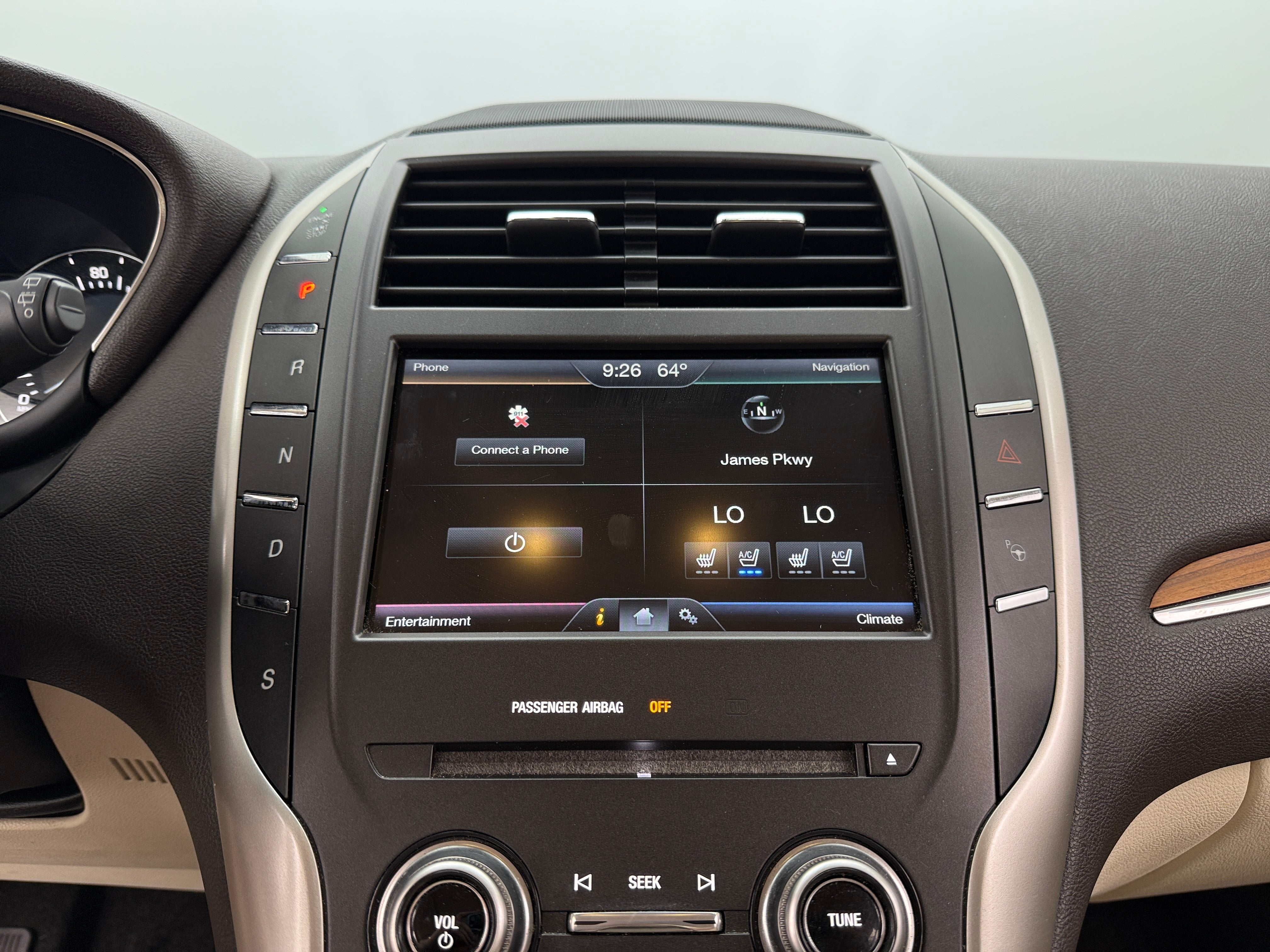 2015 Lincoln MKC Base 3