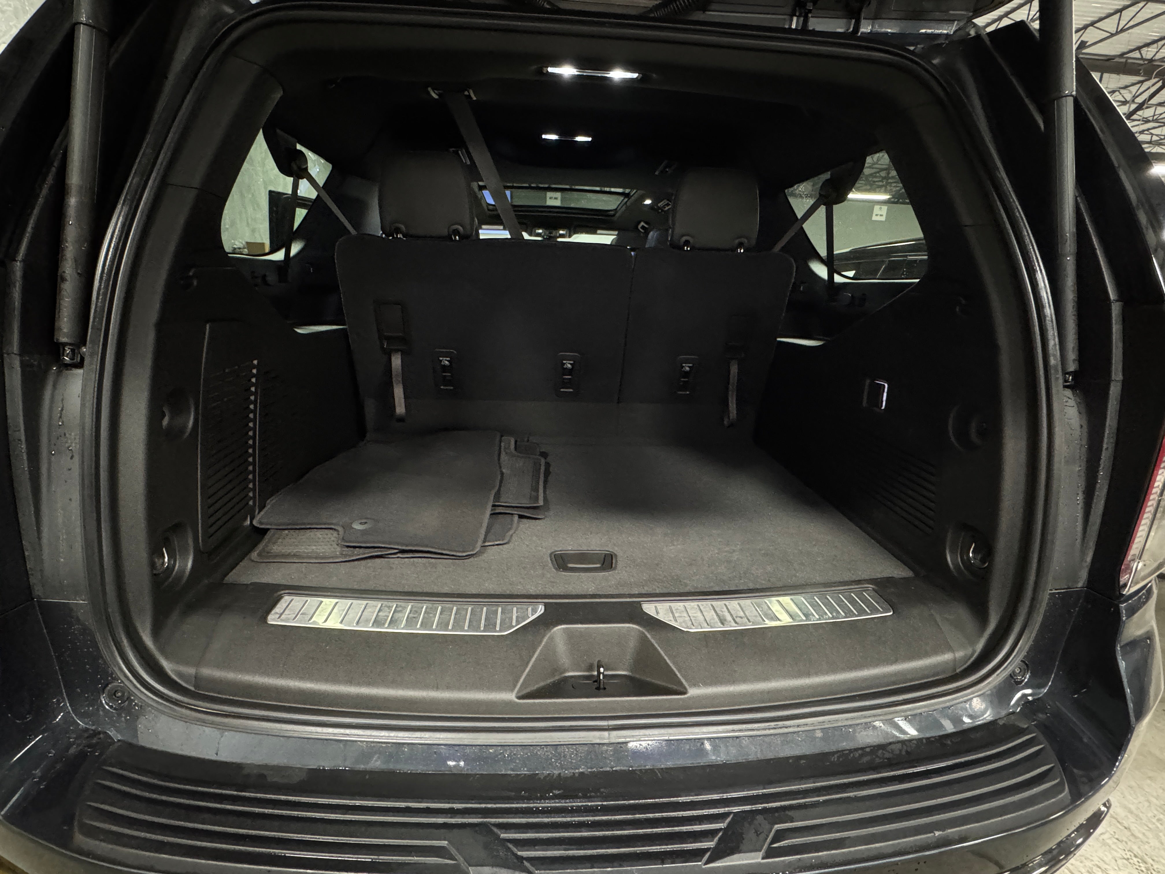 2021 Chevrolet Suburban Z71 6