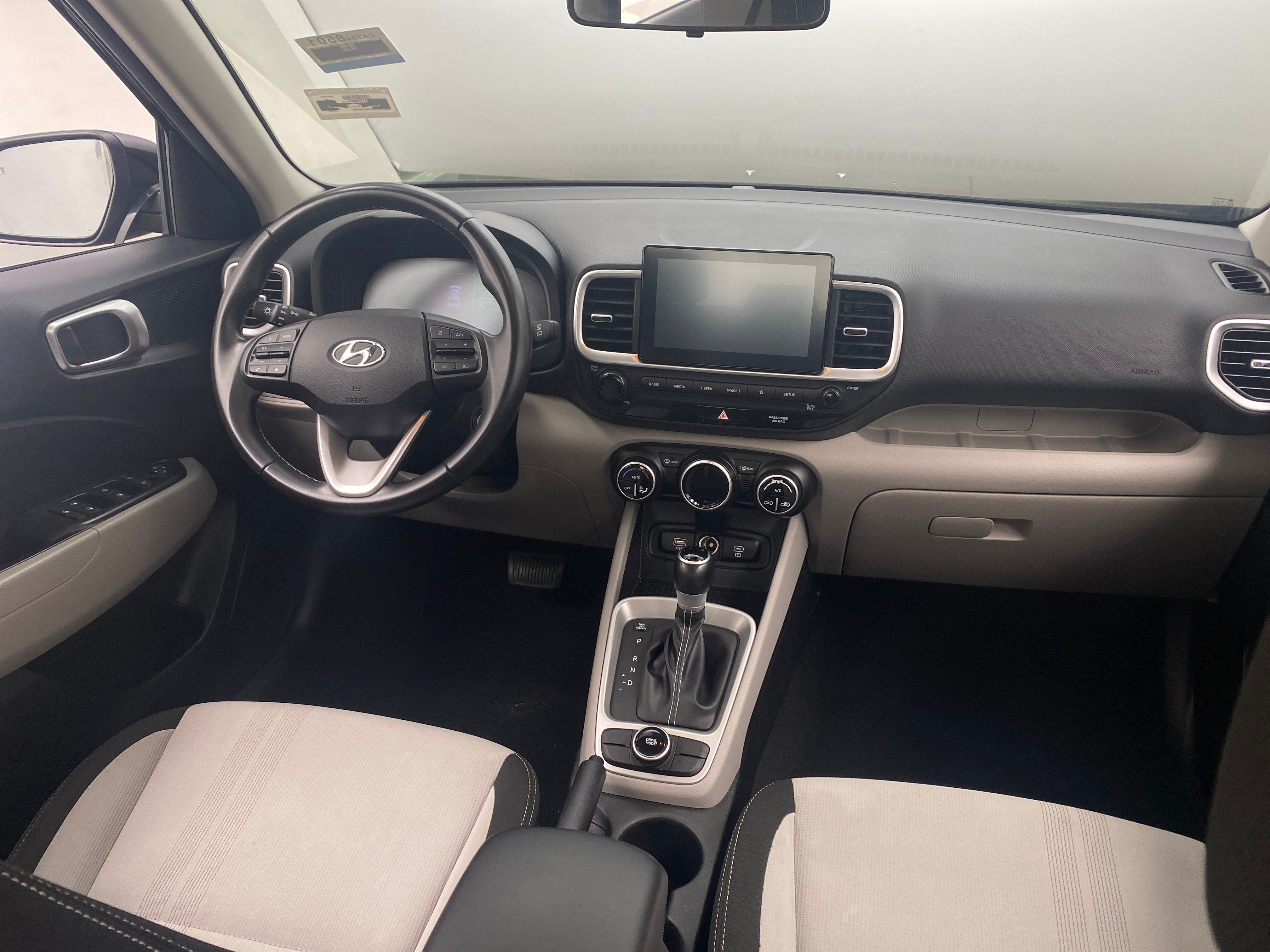 2023 Hyundai Venue SEL 3