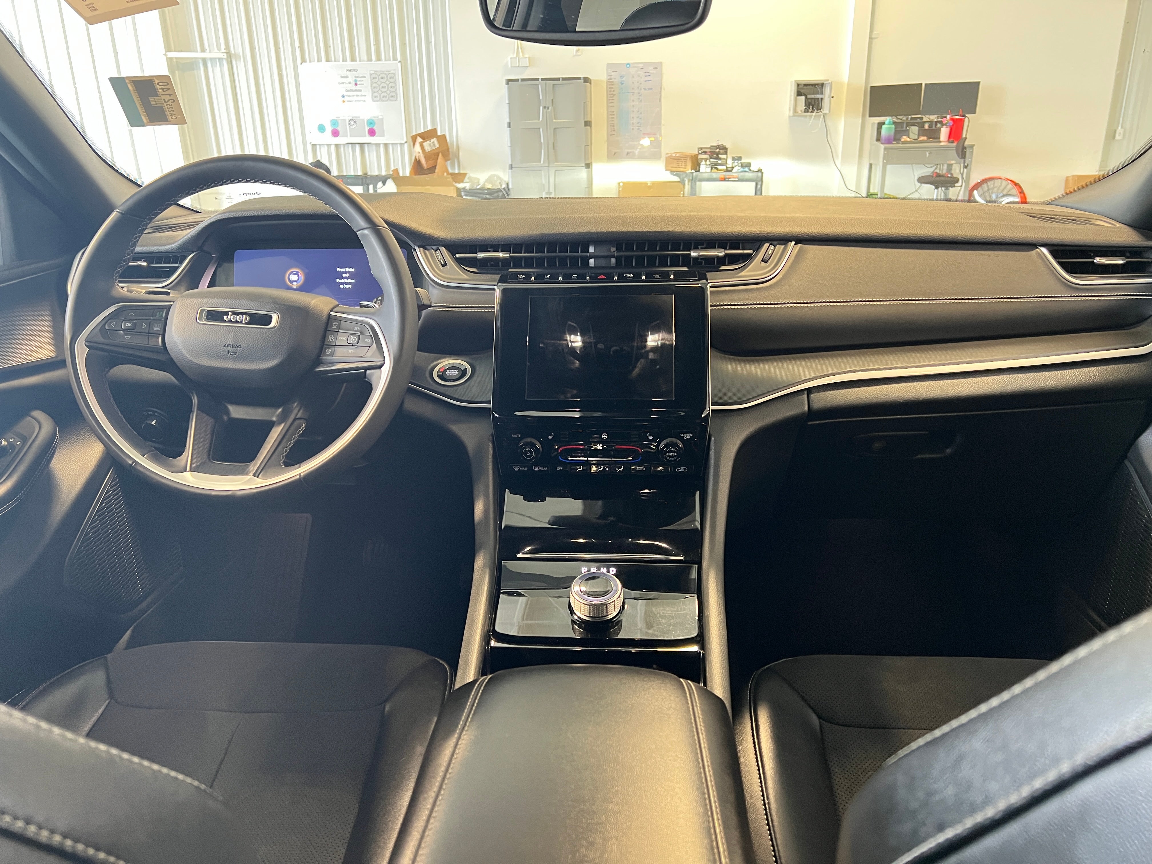 2023 Jeep Grand Cherokee L Altitude 2