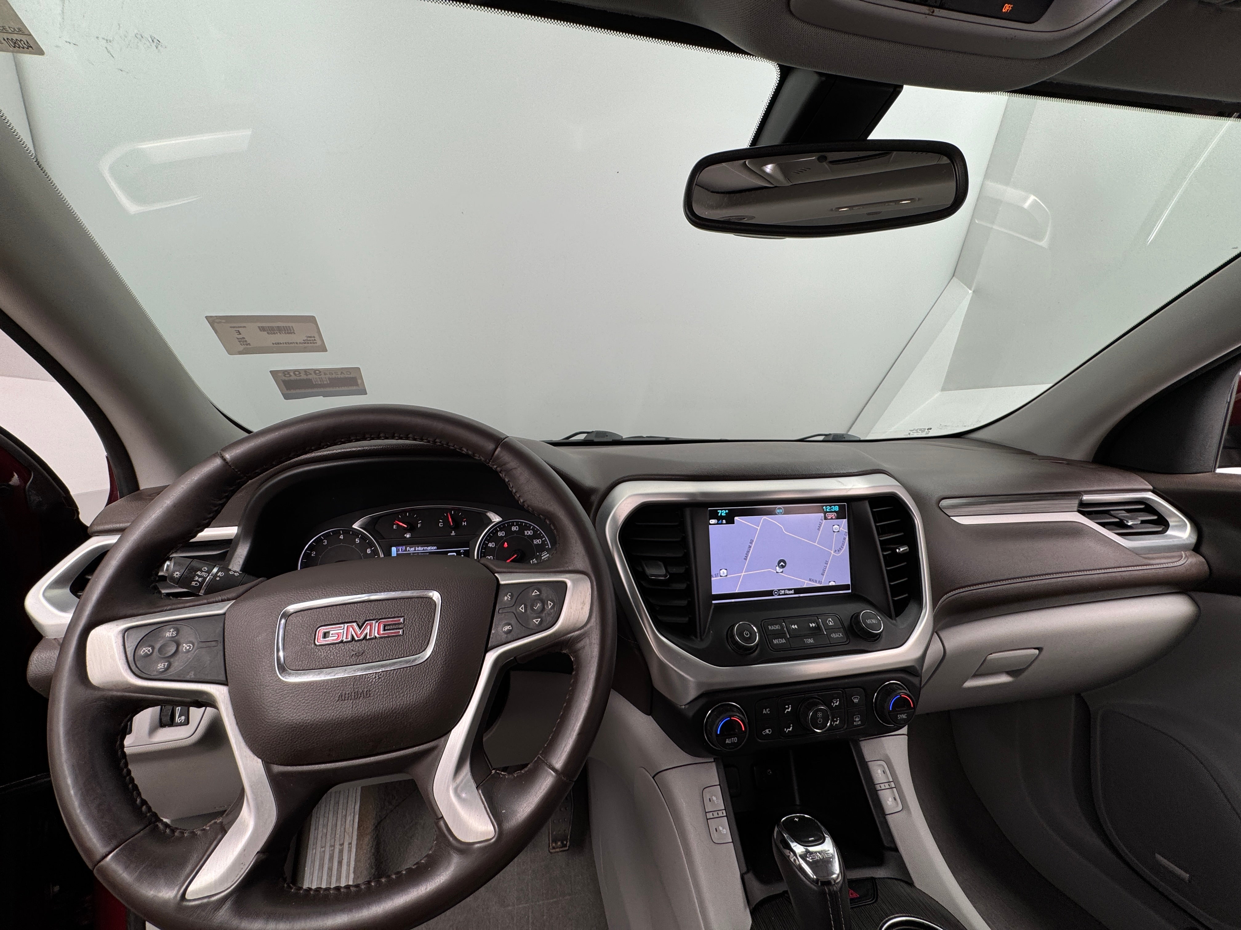 2017 GMC Acadia SLT 2