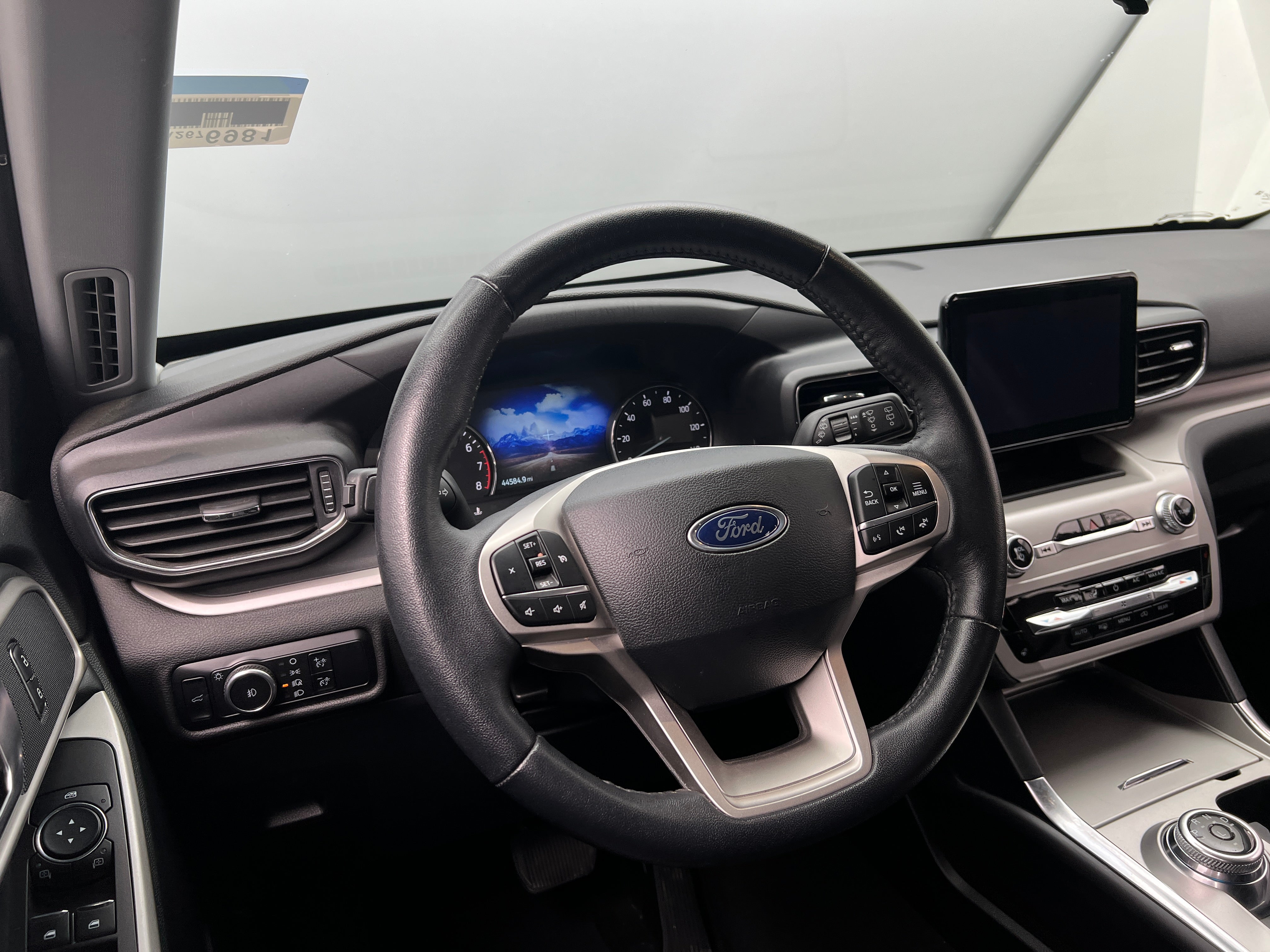 2024 Ford Explorer XLT 5