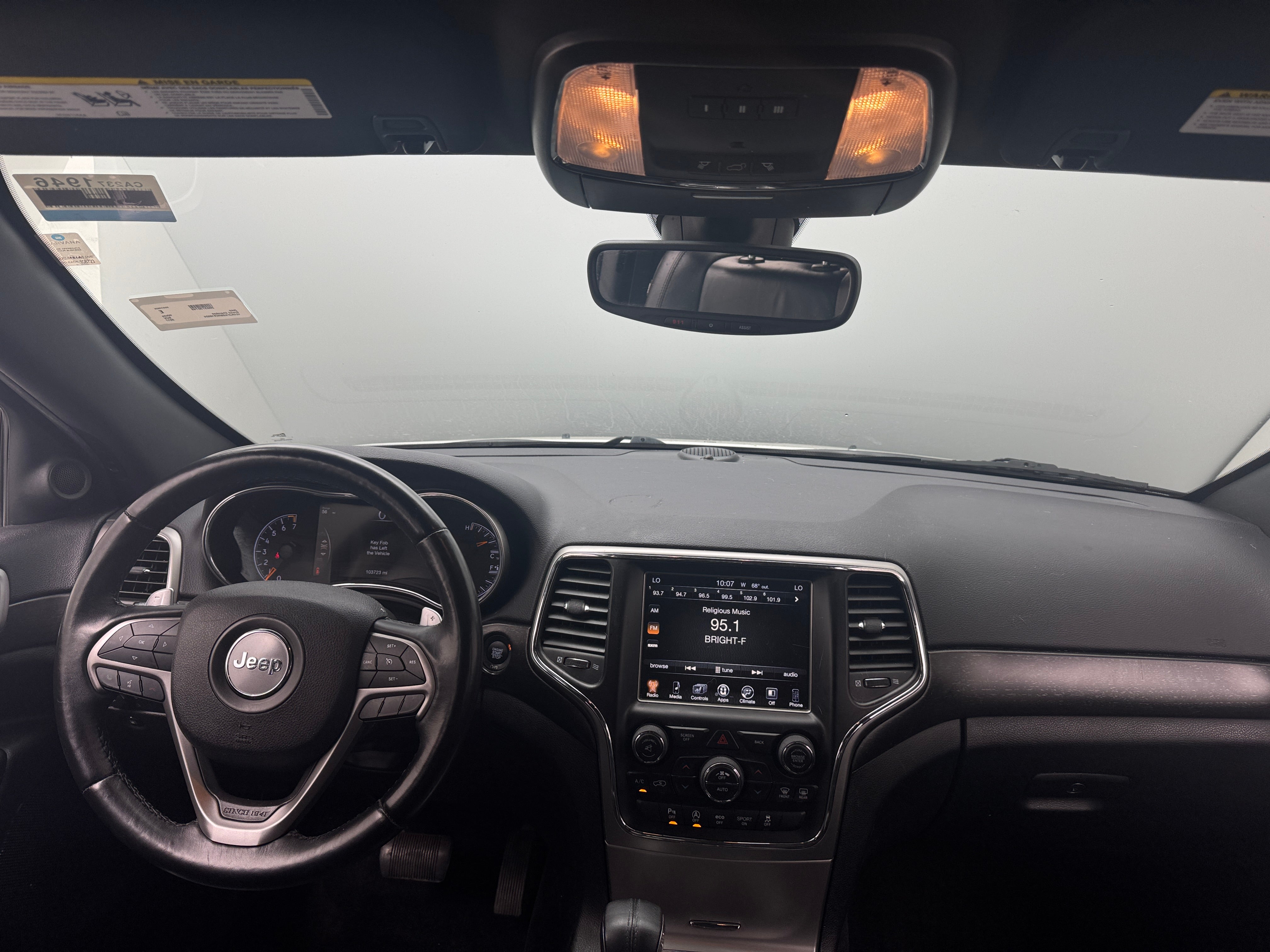 2017 Jeep Grand Cherokee Altitude 3