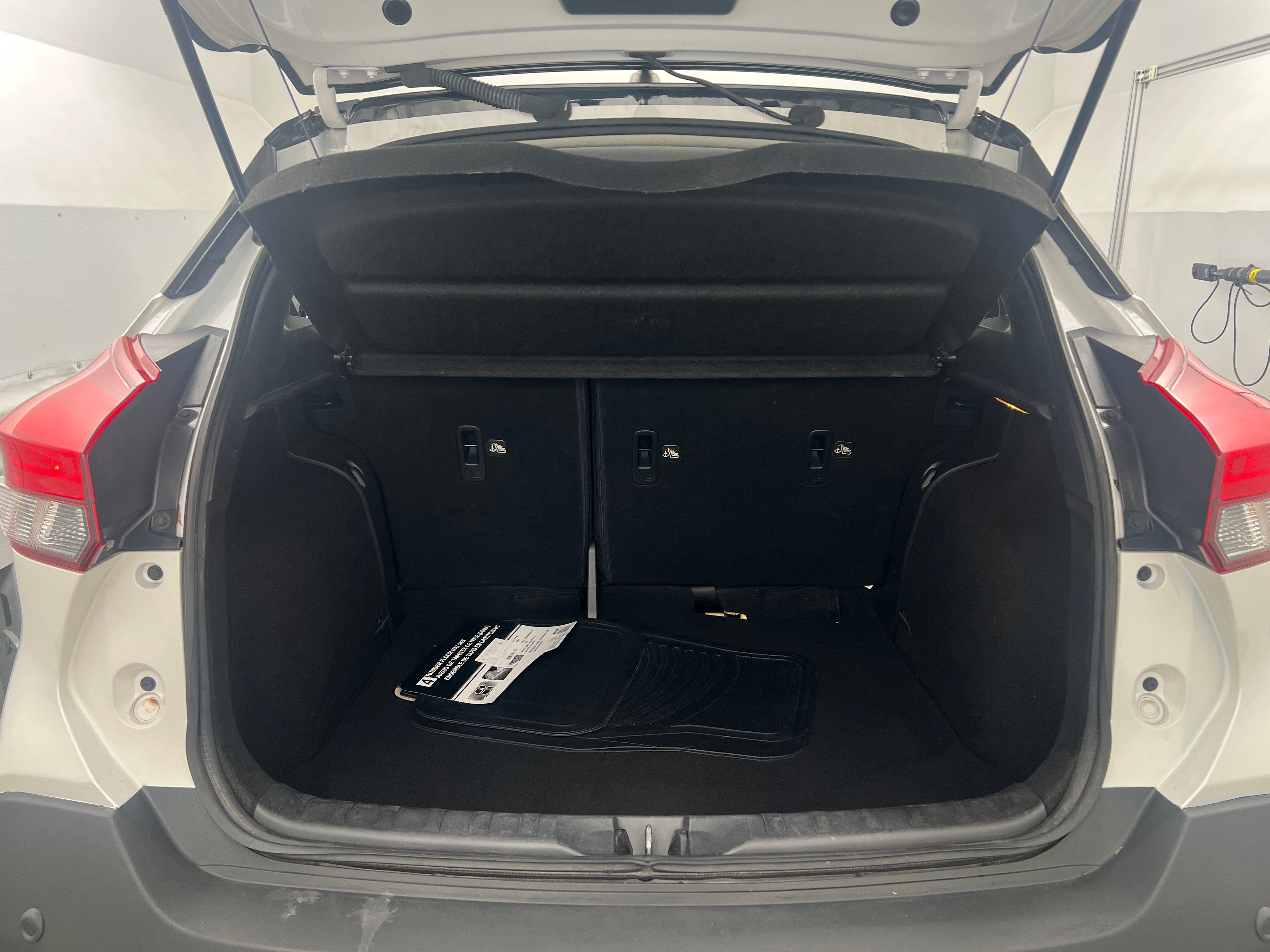 2020 Nissan Kicks SR 7
