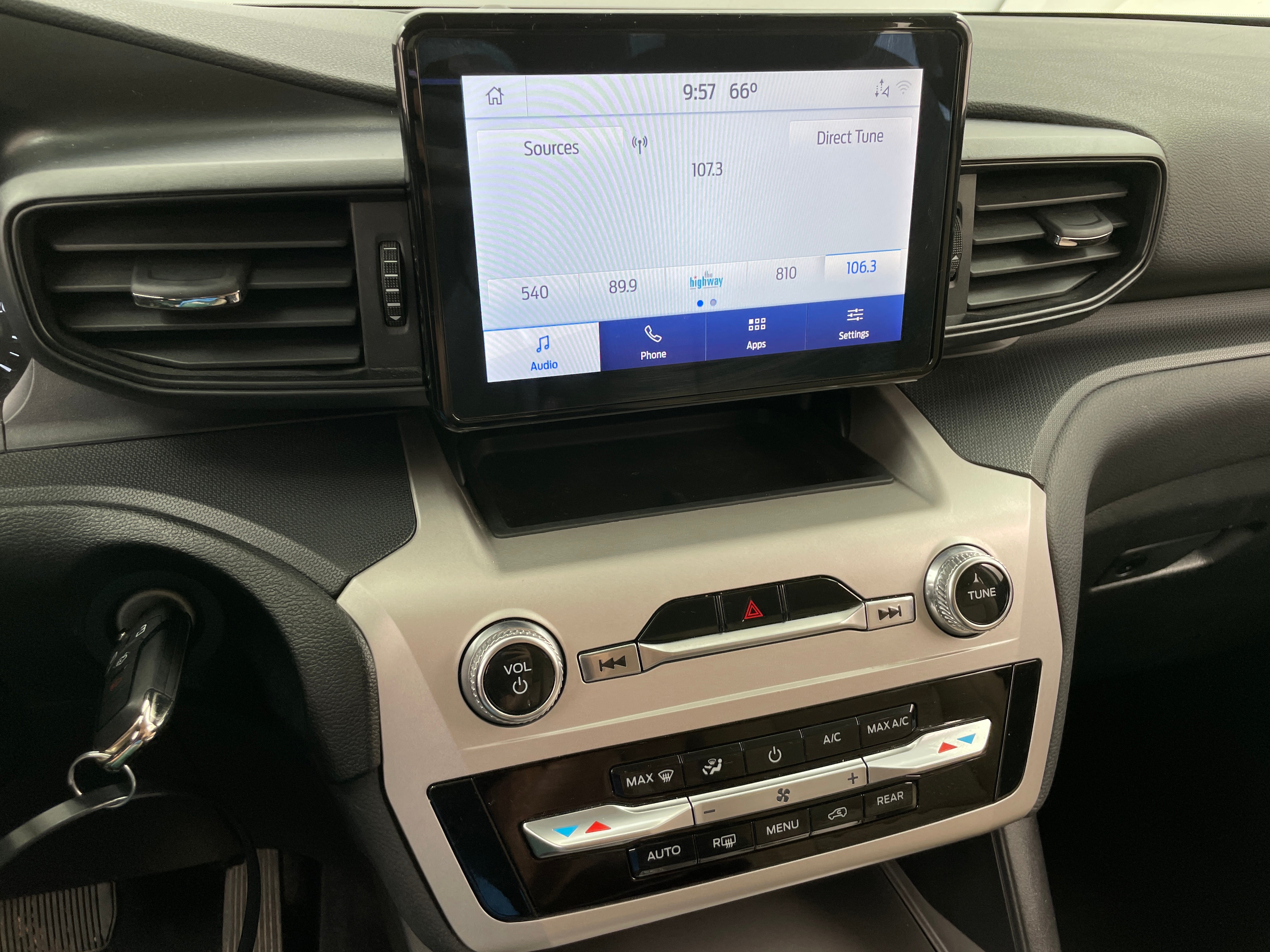 2021 Ford Explorer Base 4