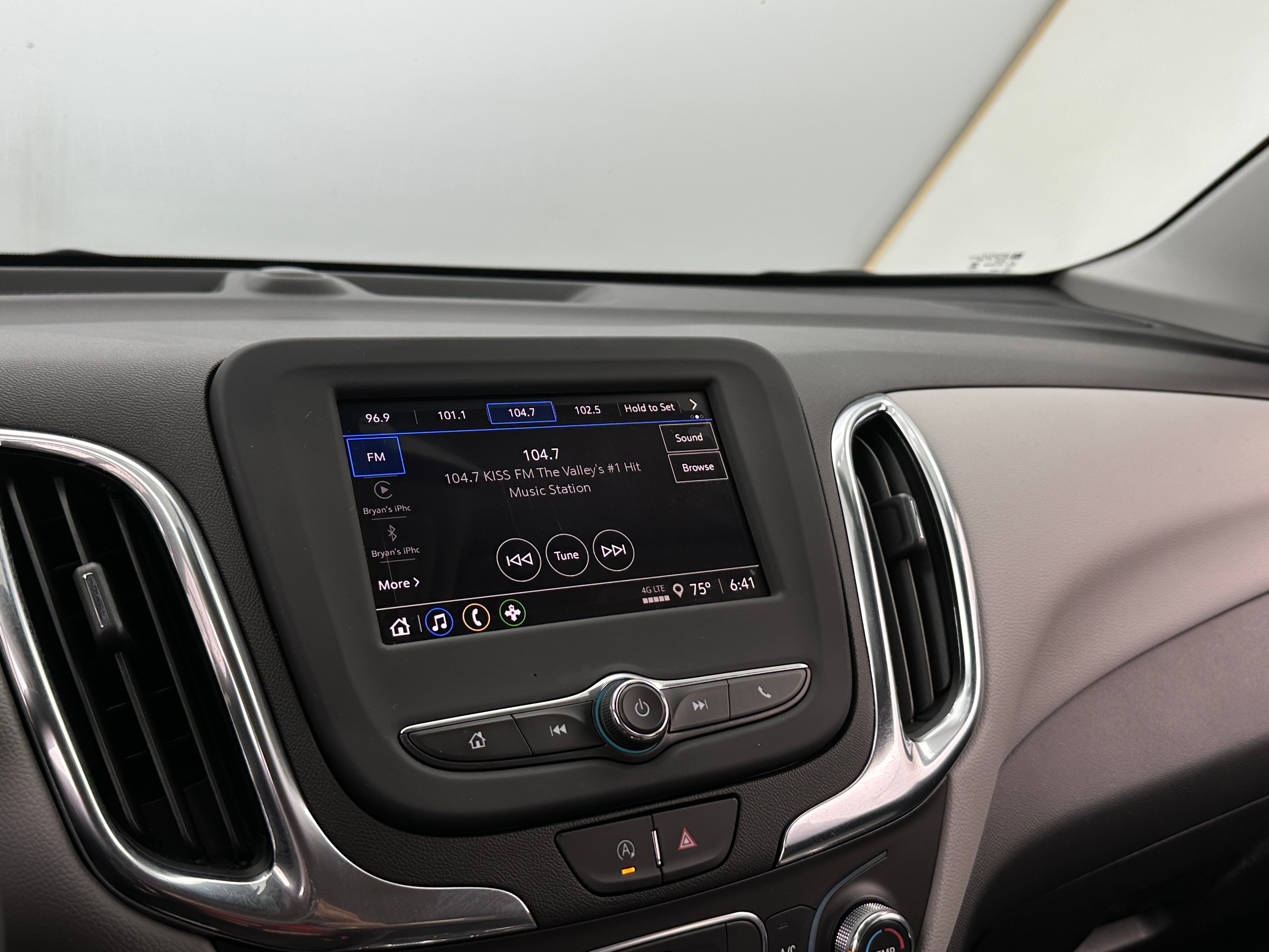 2023 Chevrolet Equinox LS 4