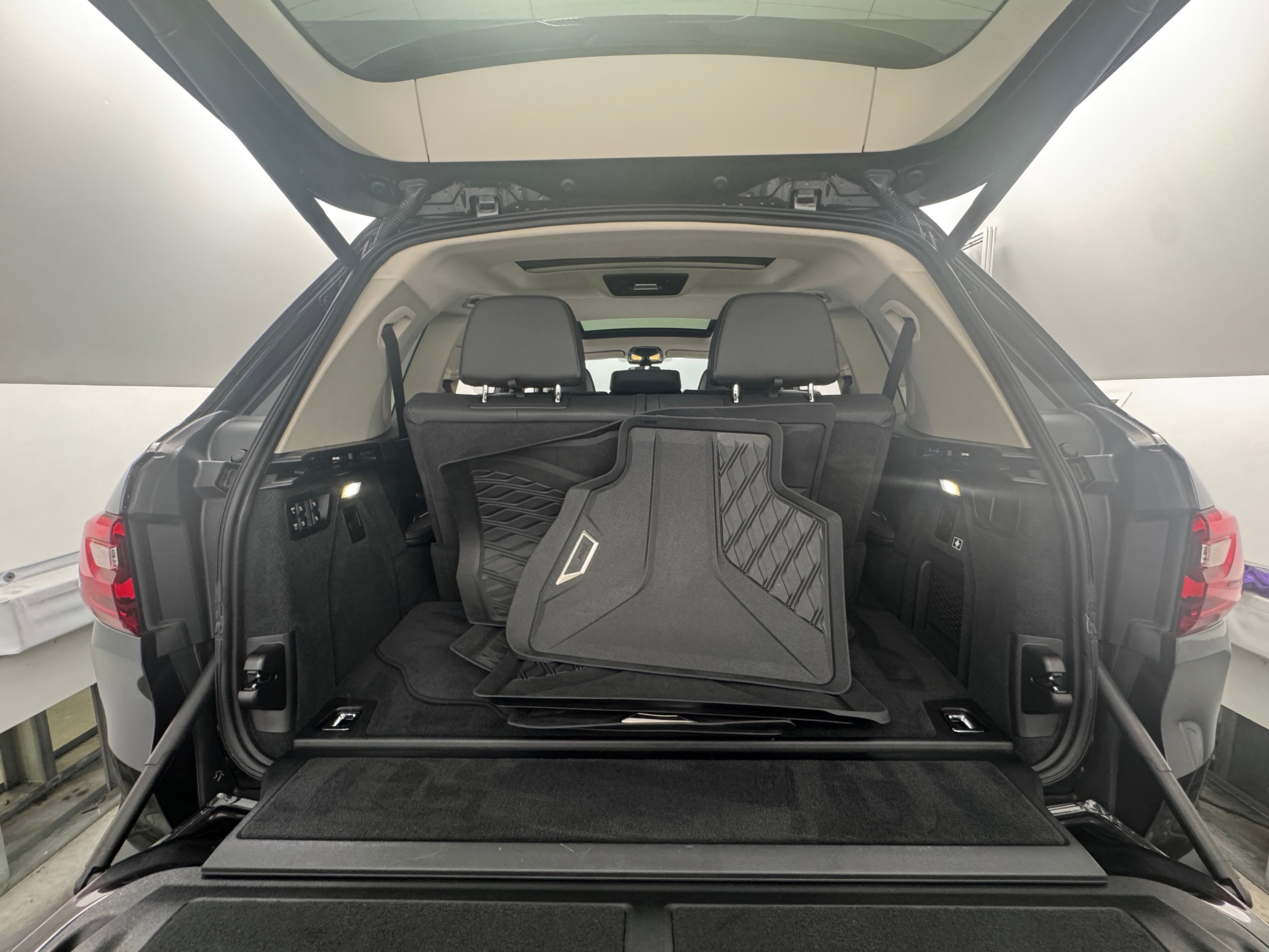 2020 BMW X7 xDrive40i 6