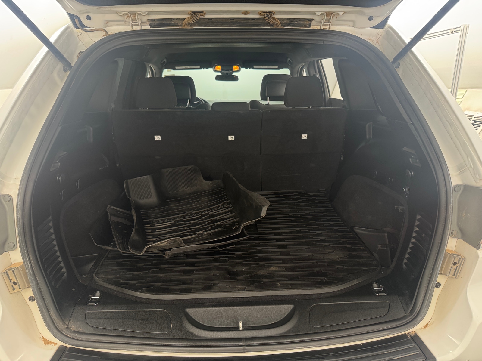 Thumbnail: 2018 Jeep Grand Cherokee - 7