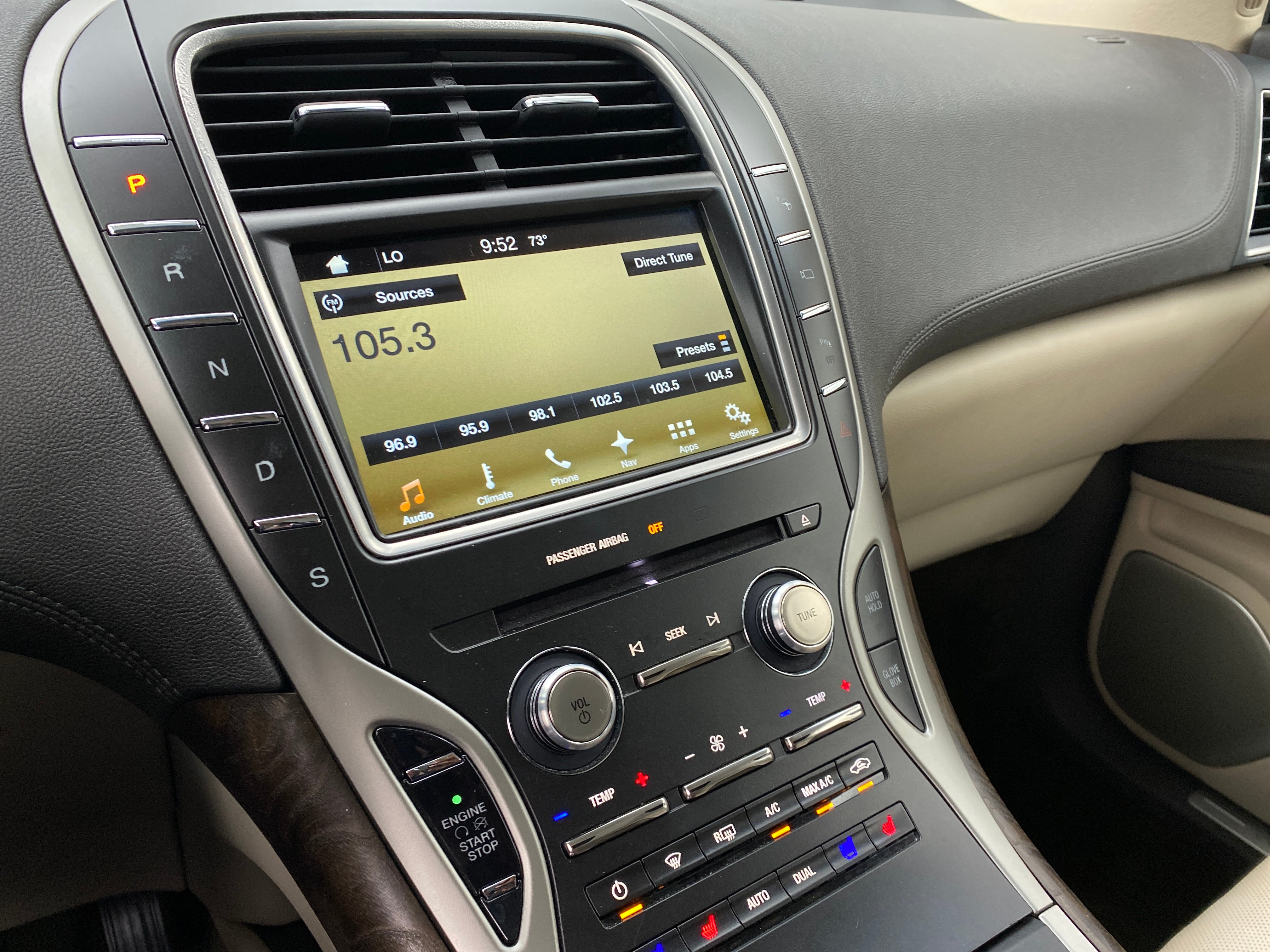 2016 Lincoln MKX Reserve 3
