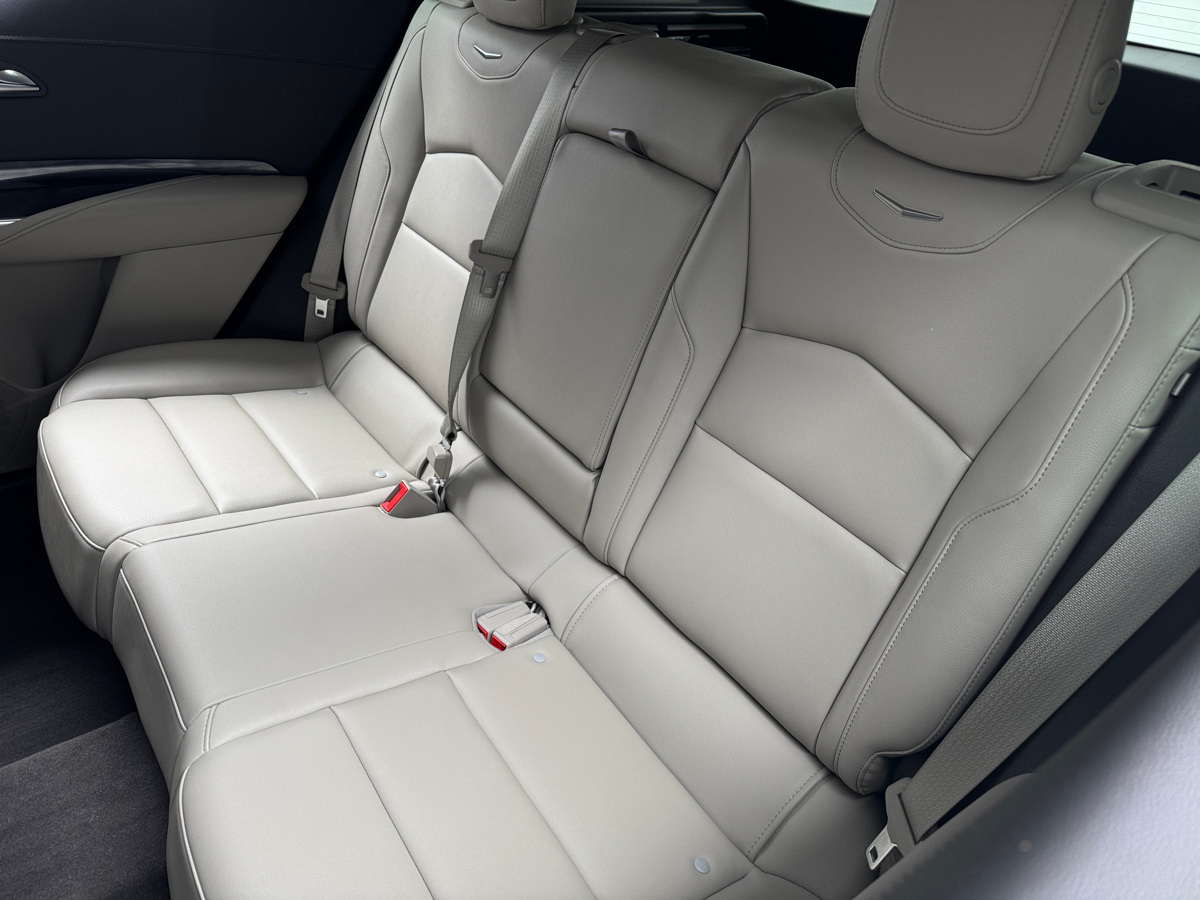 2020 Cadillac XT4 Luxury 5