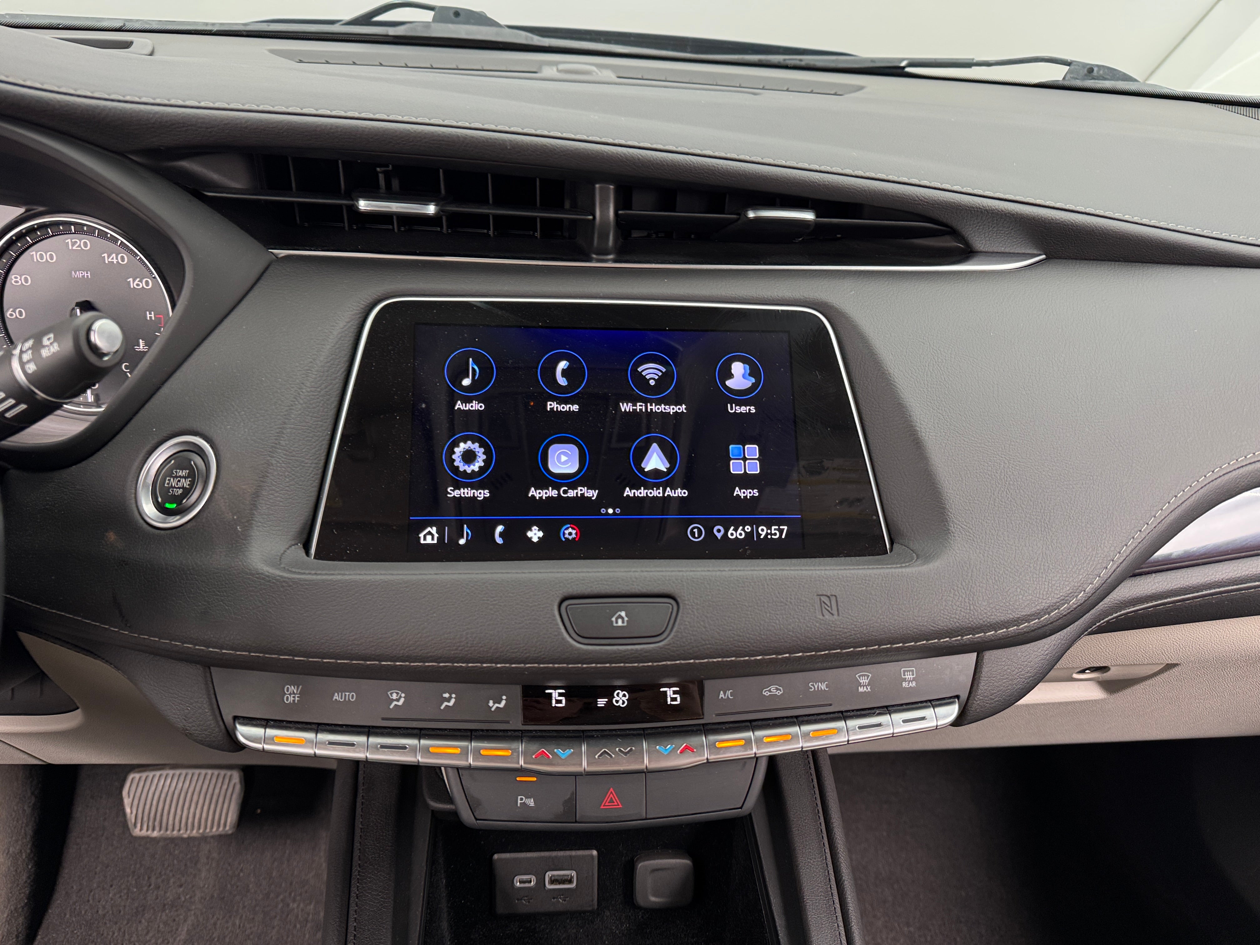2020 Cadillac XT4 Luxury 3