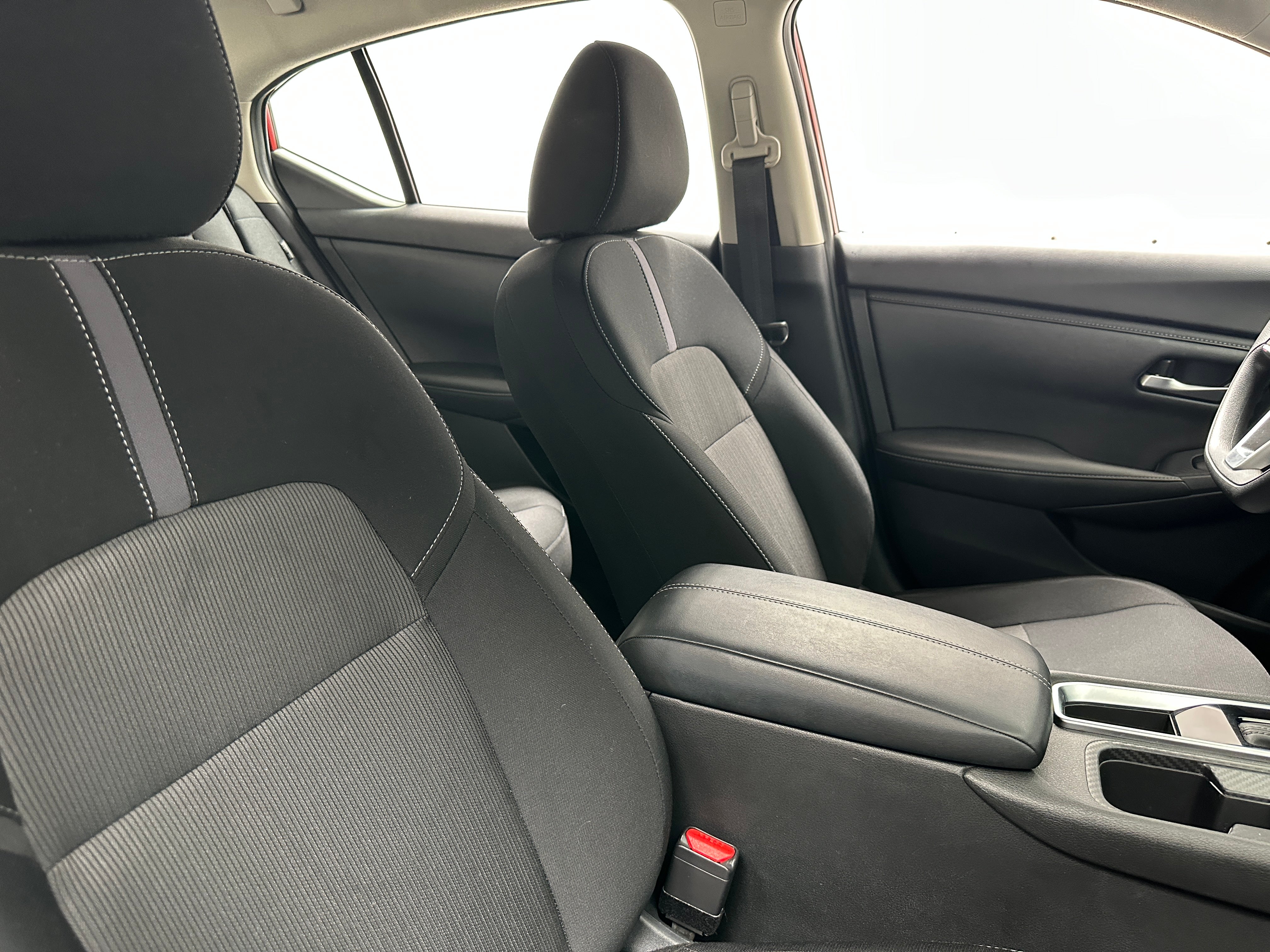 2024 Nissan Sentra SV 2