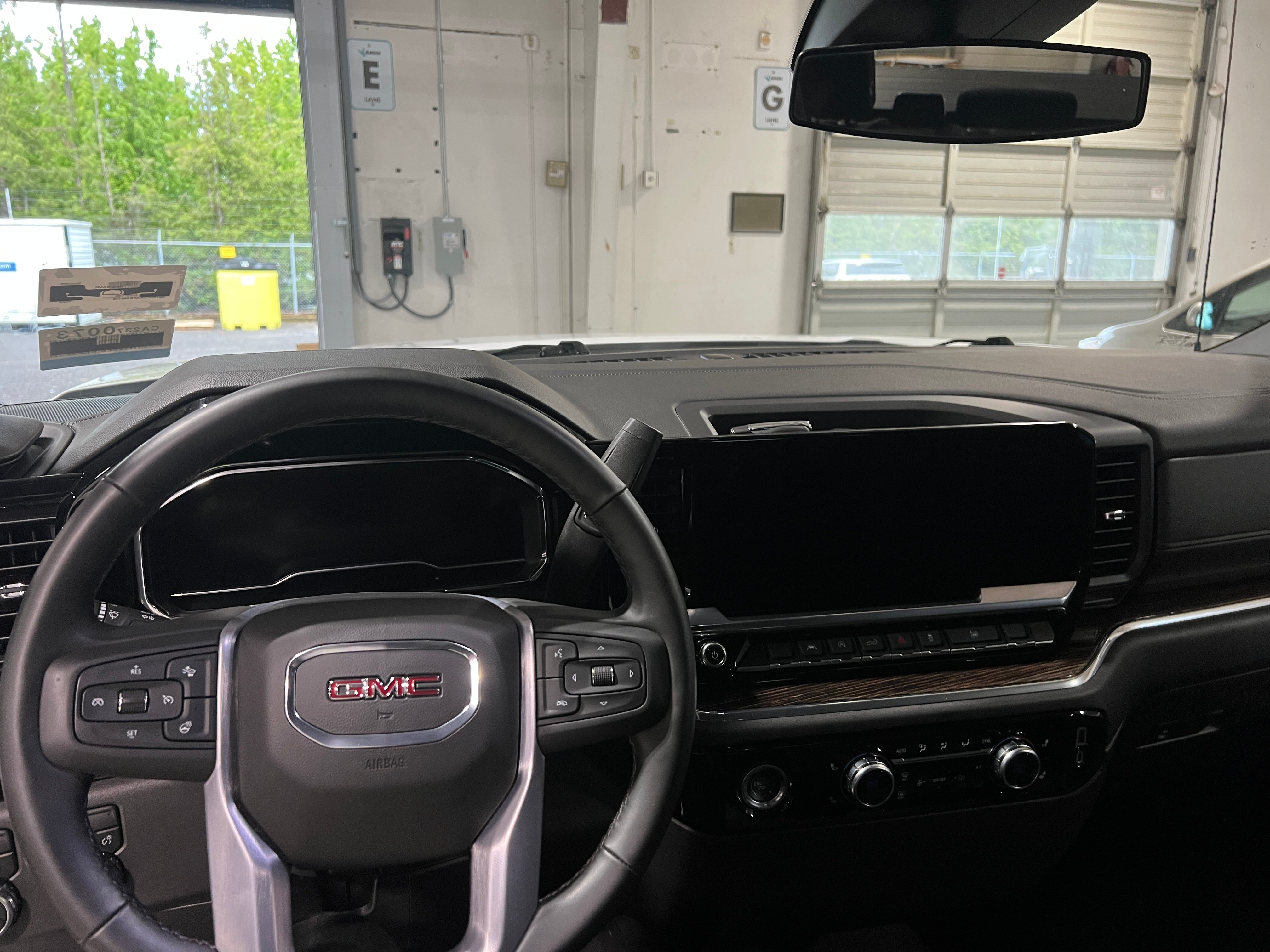2023 GMC Sierra 1500 Elevation 3