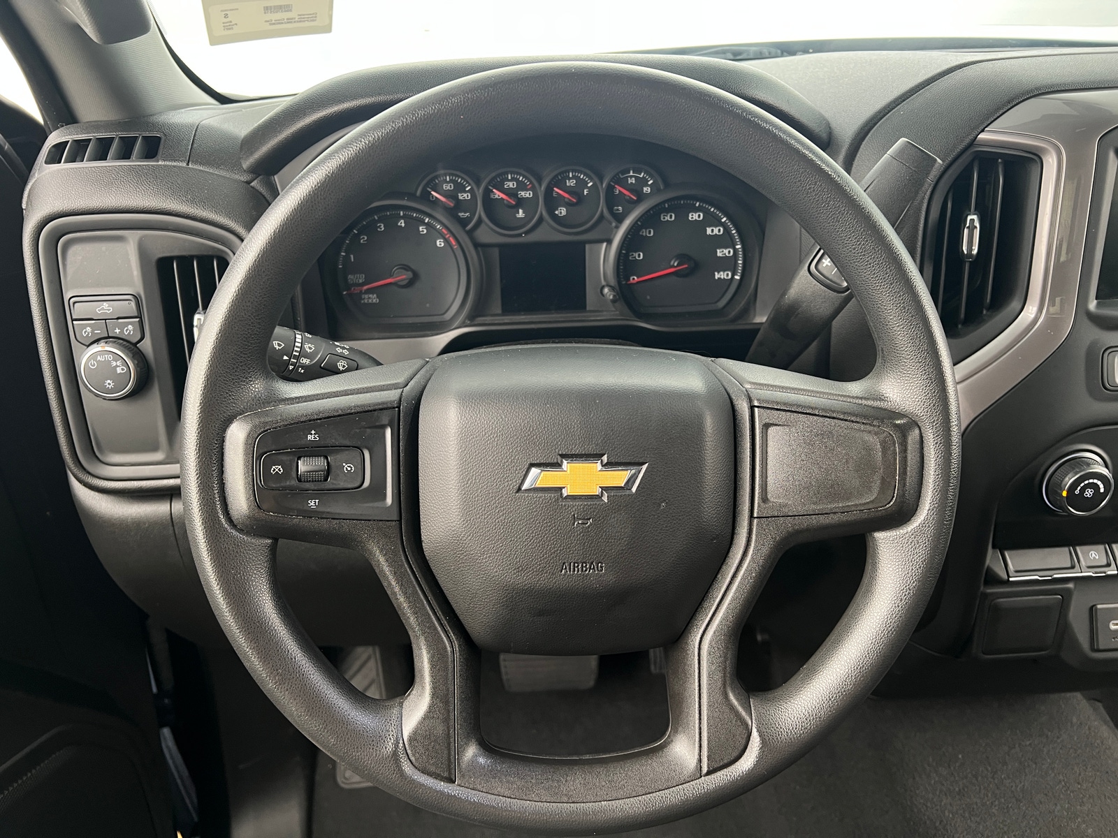Thumbnail: 2021 Chevrolet Silverado 1500 - 5