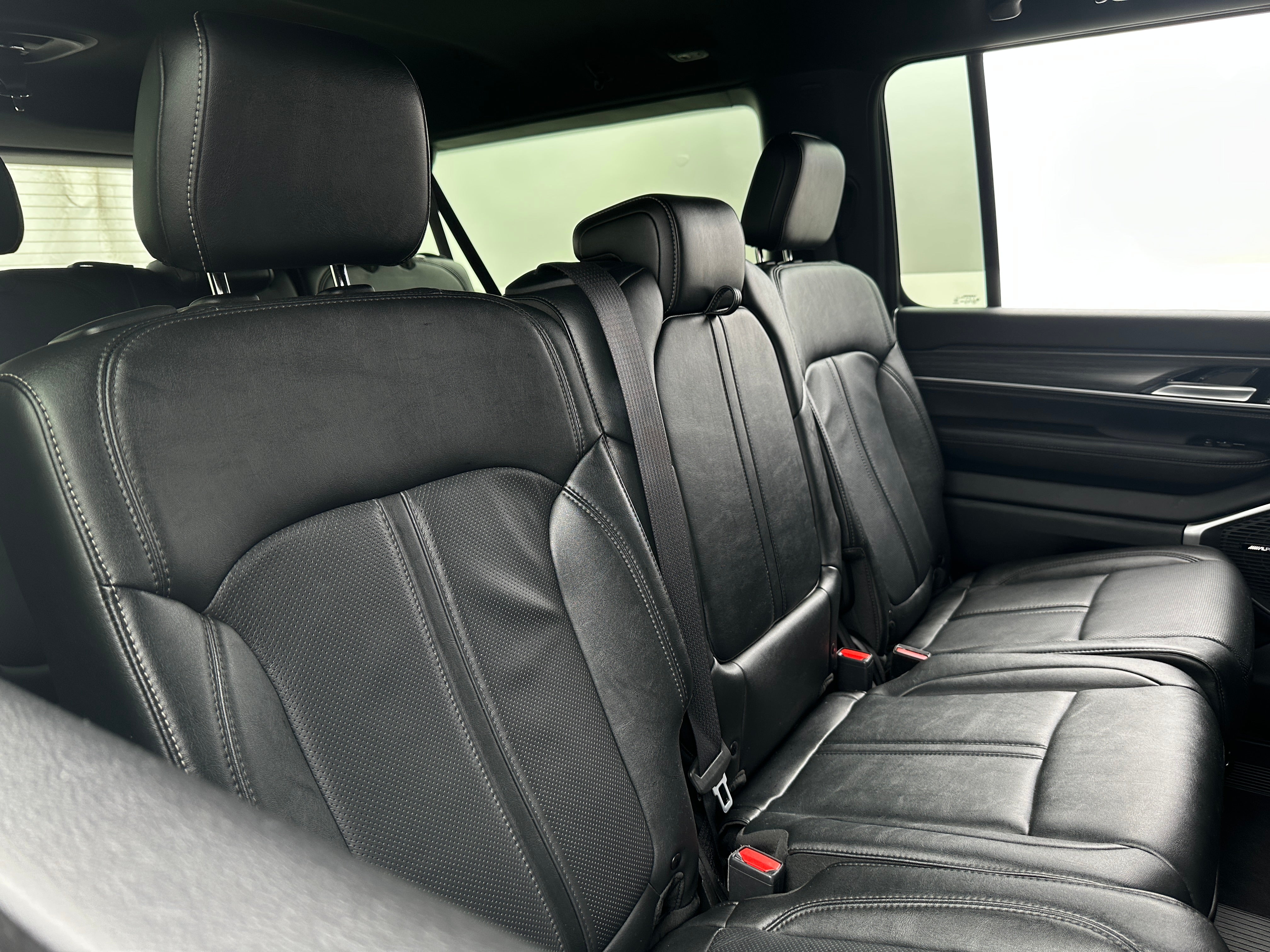 2023 Jeep Wagoneer Series III 5
