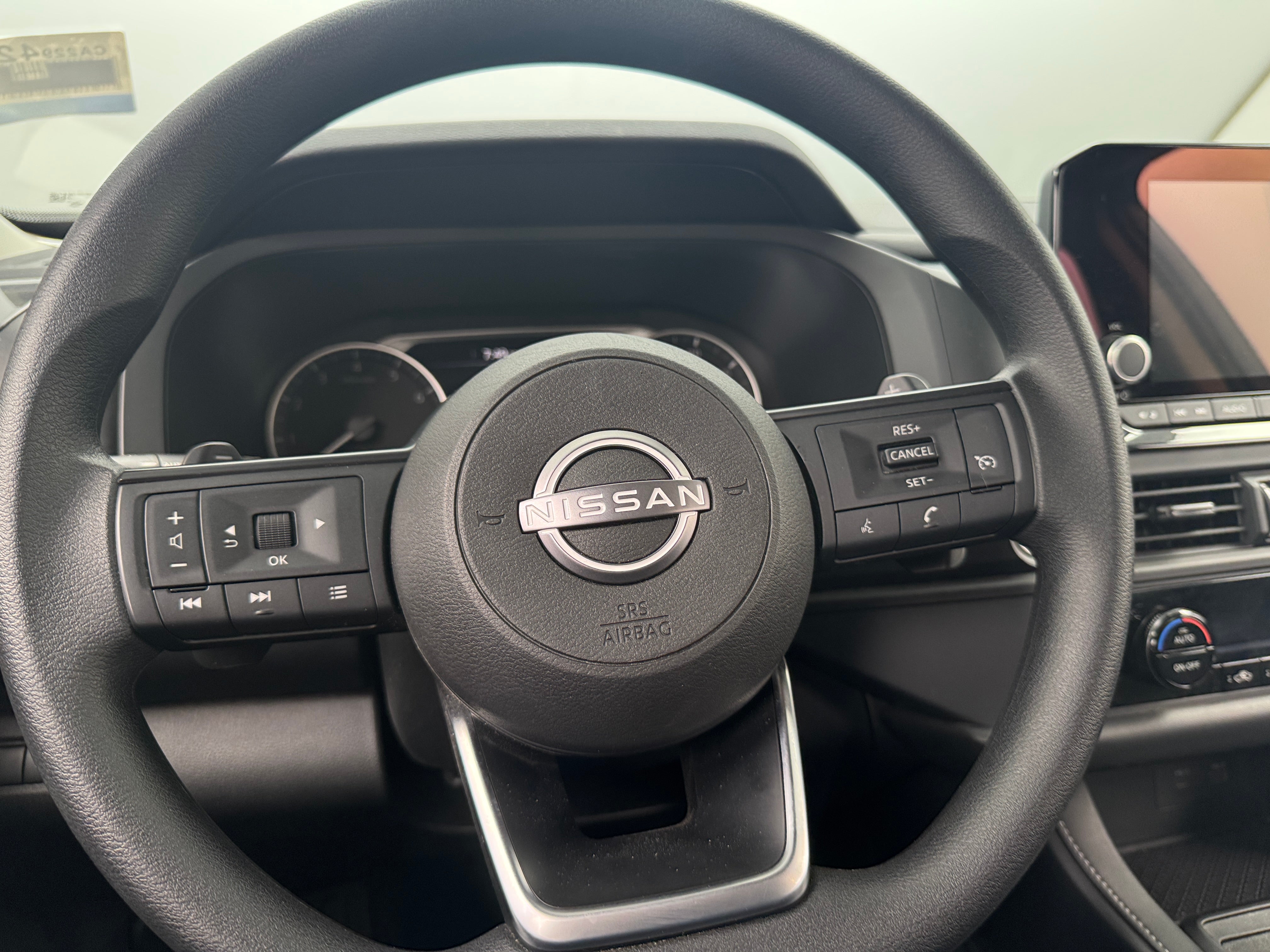 2024 Nissan Pathfinder S 5