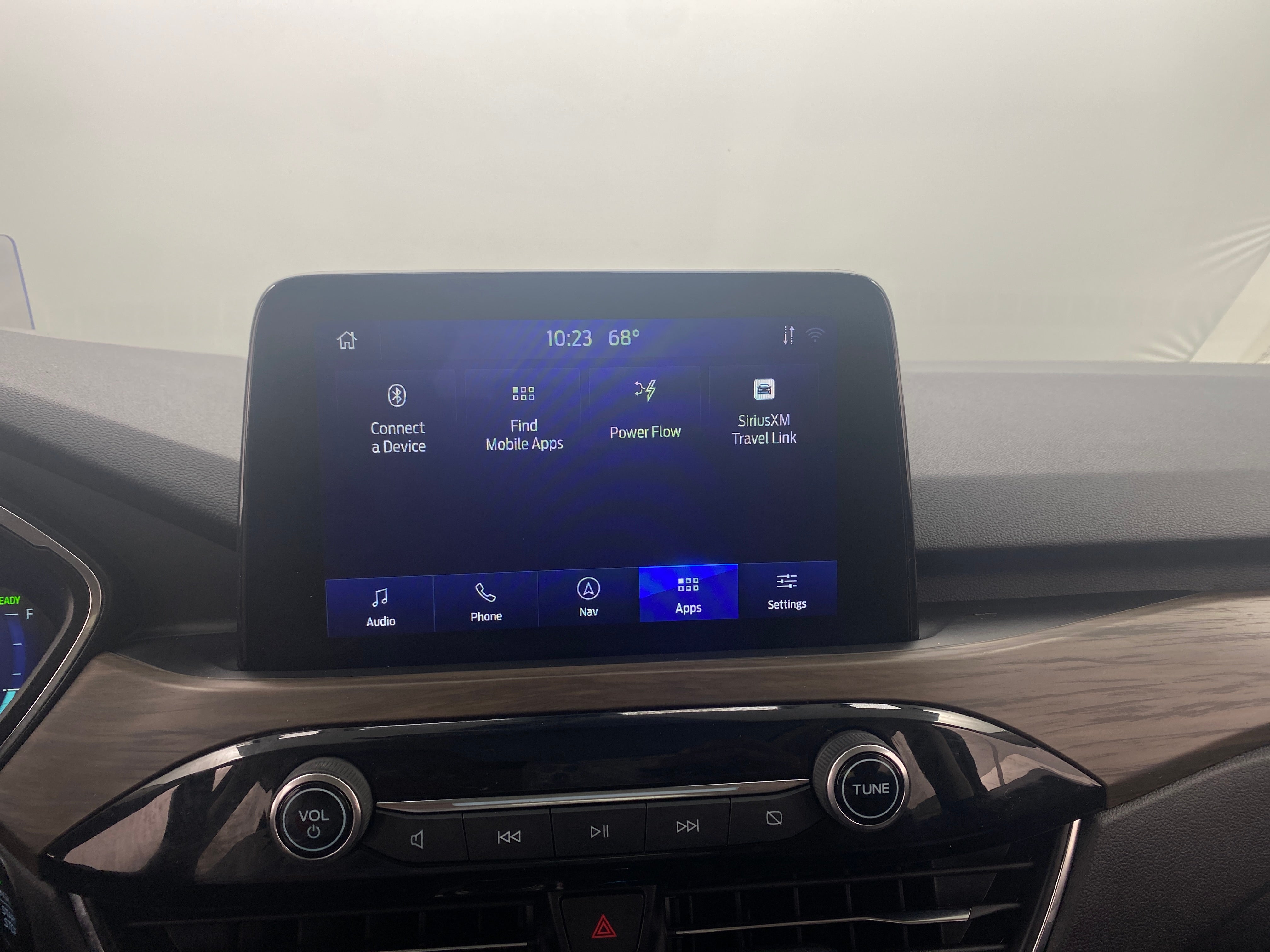 2020 Ford Escape Titanium Hybrid 3