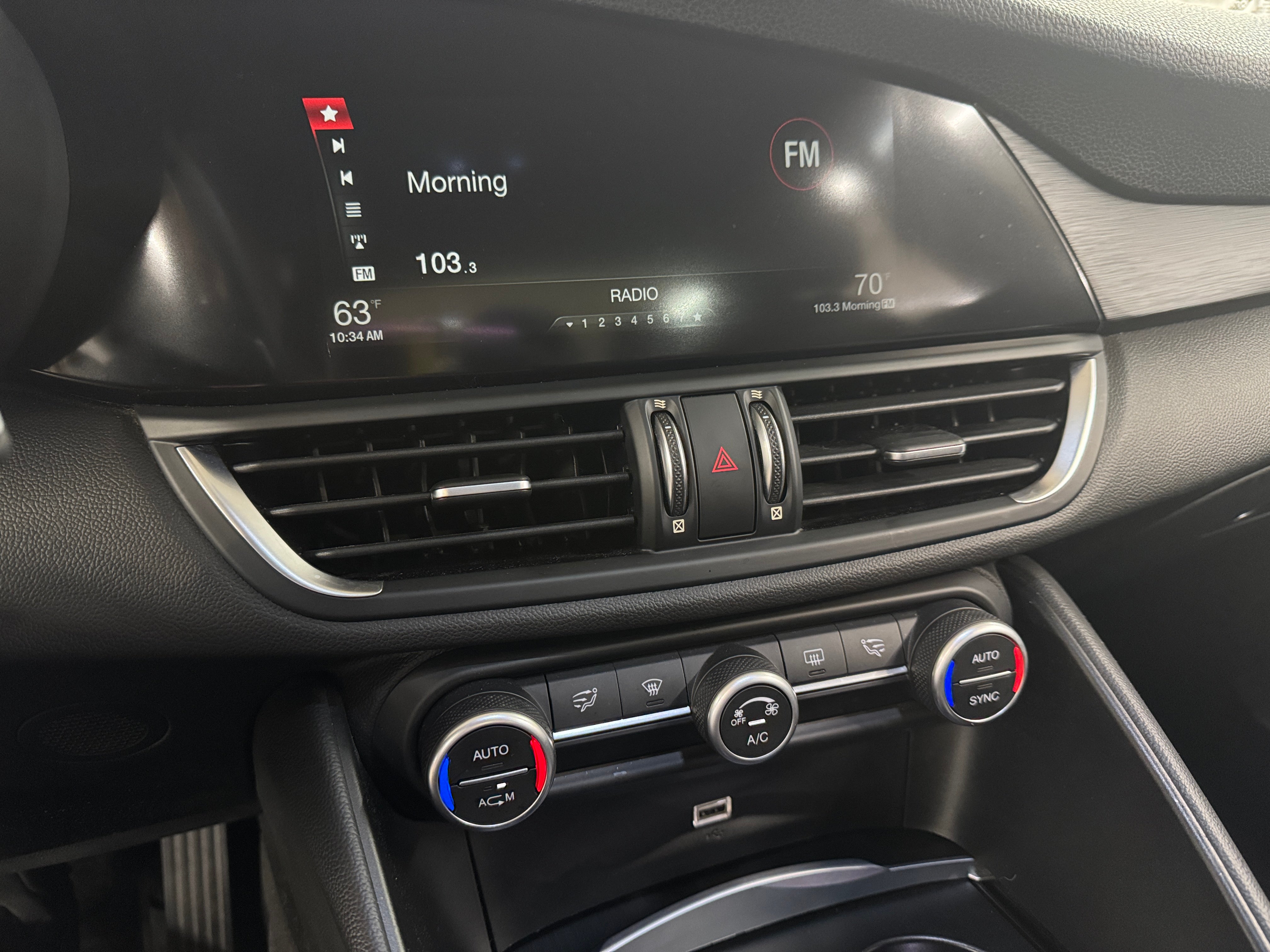 2018 Alfa Romeo Giulia Sport 3