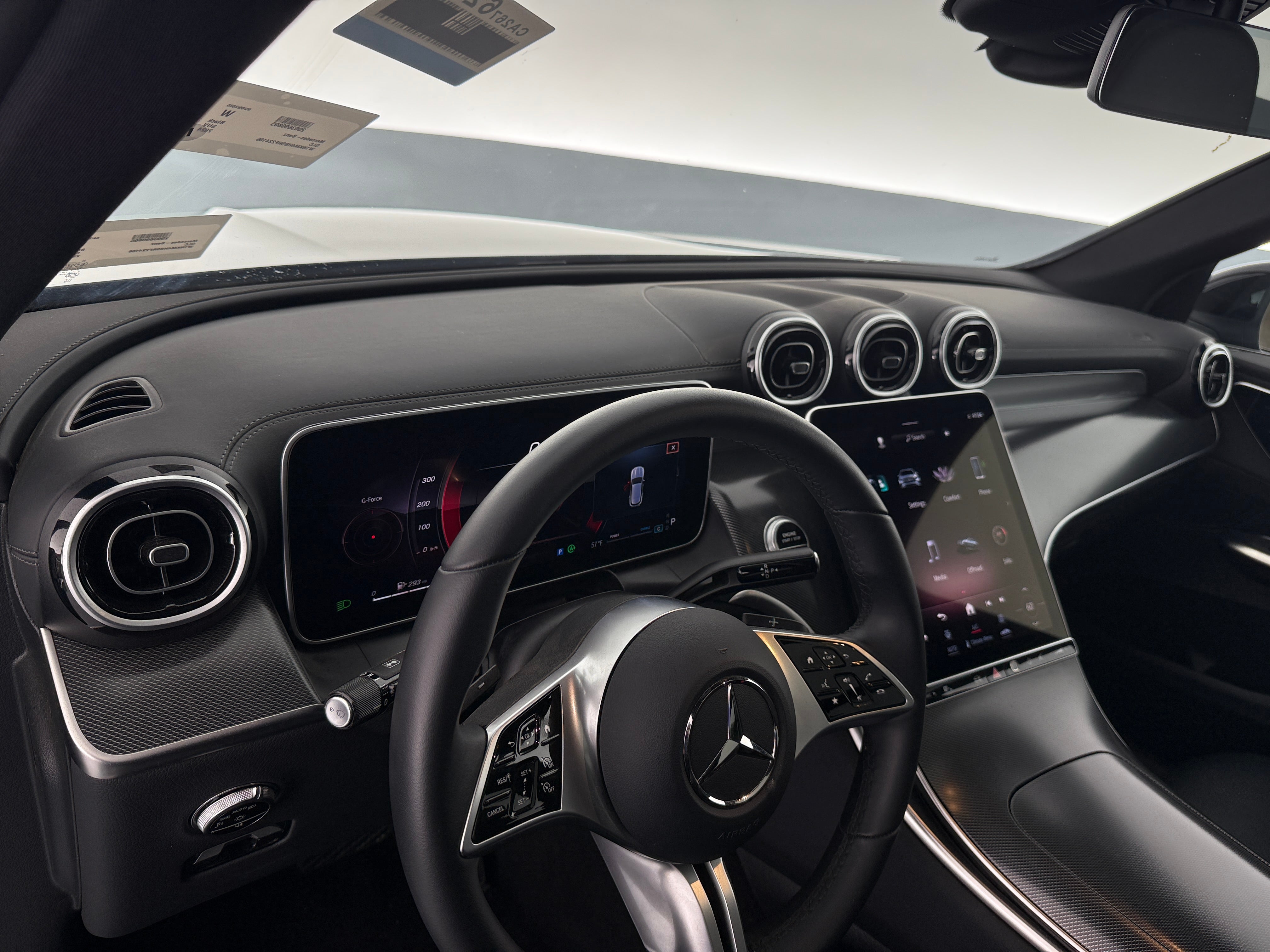 2024 Mercedes-Benz GLC 300 2