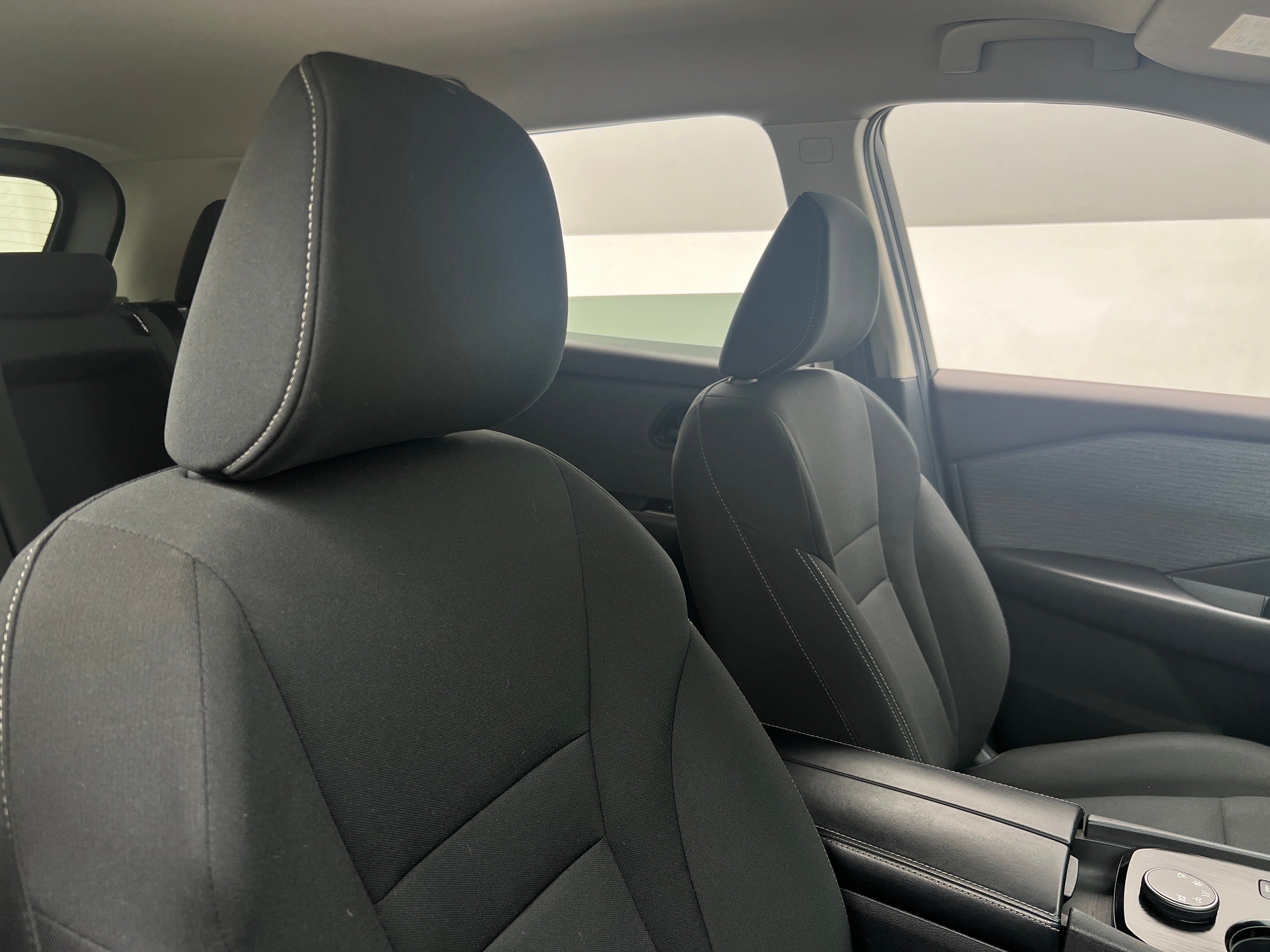 2023 Nissan Rogue S 2