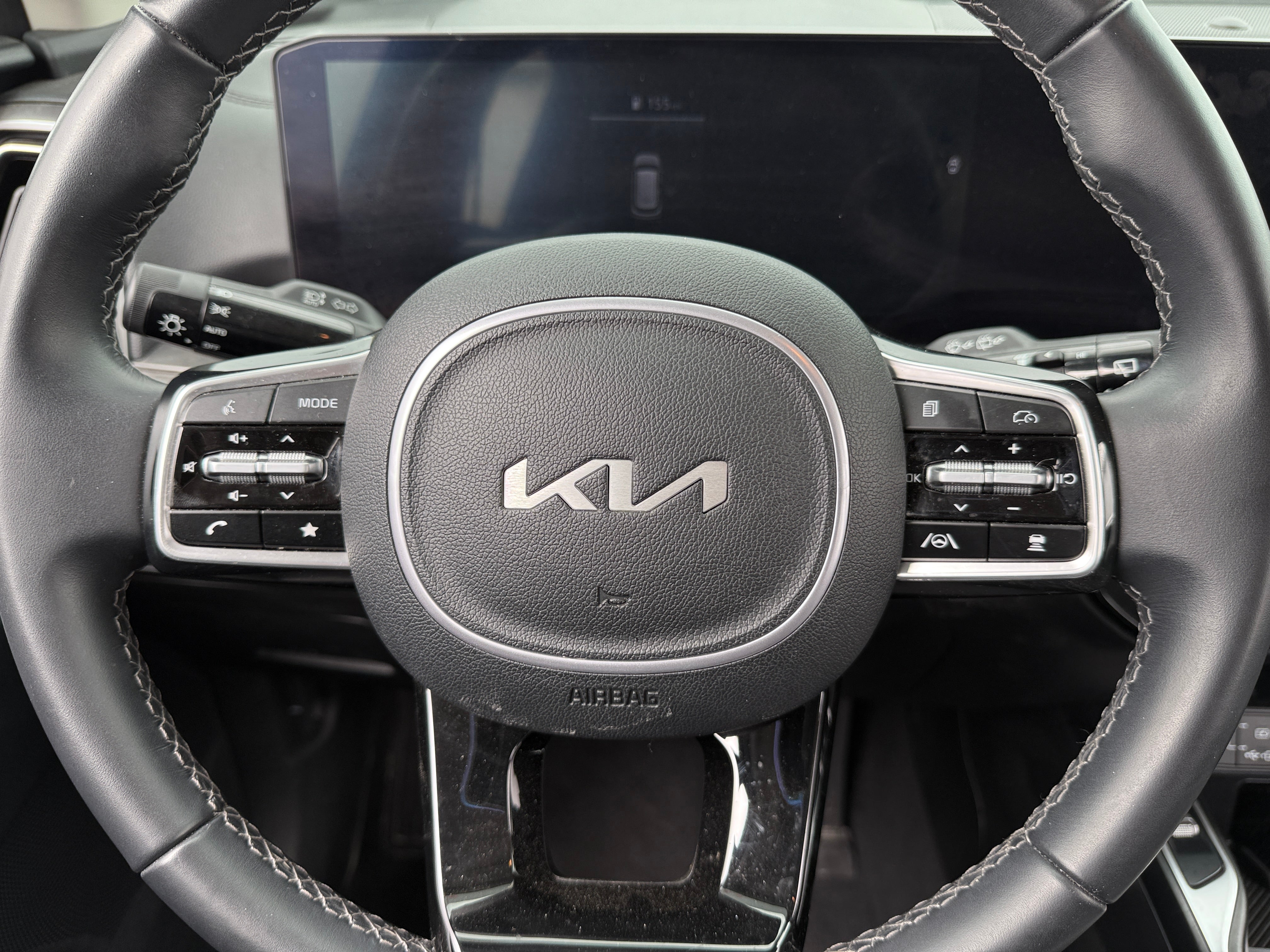 2024 Kia Sorento S 4