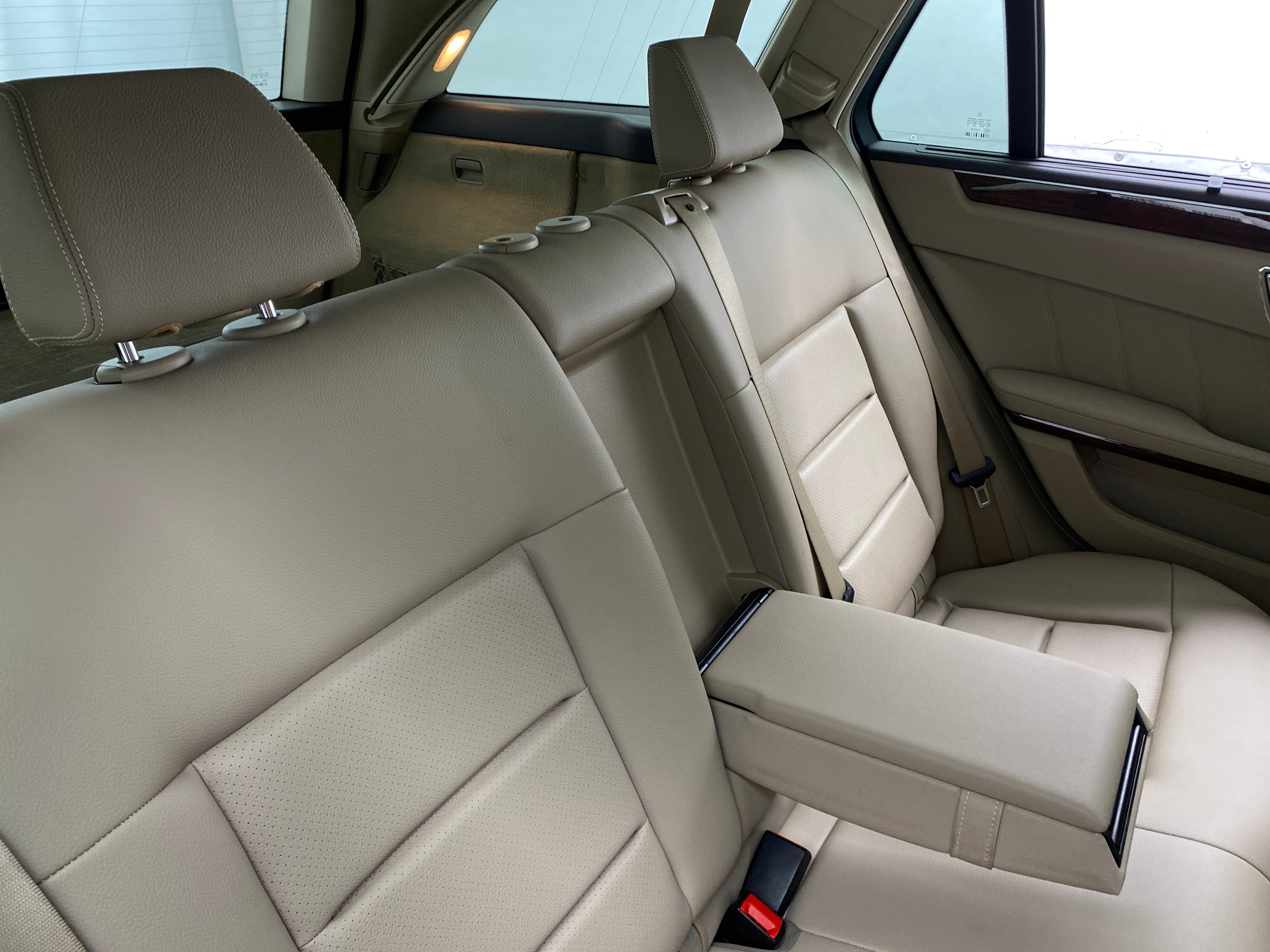 2011 Mercedes-Benz E-Class E 350 5