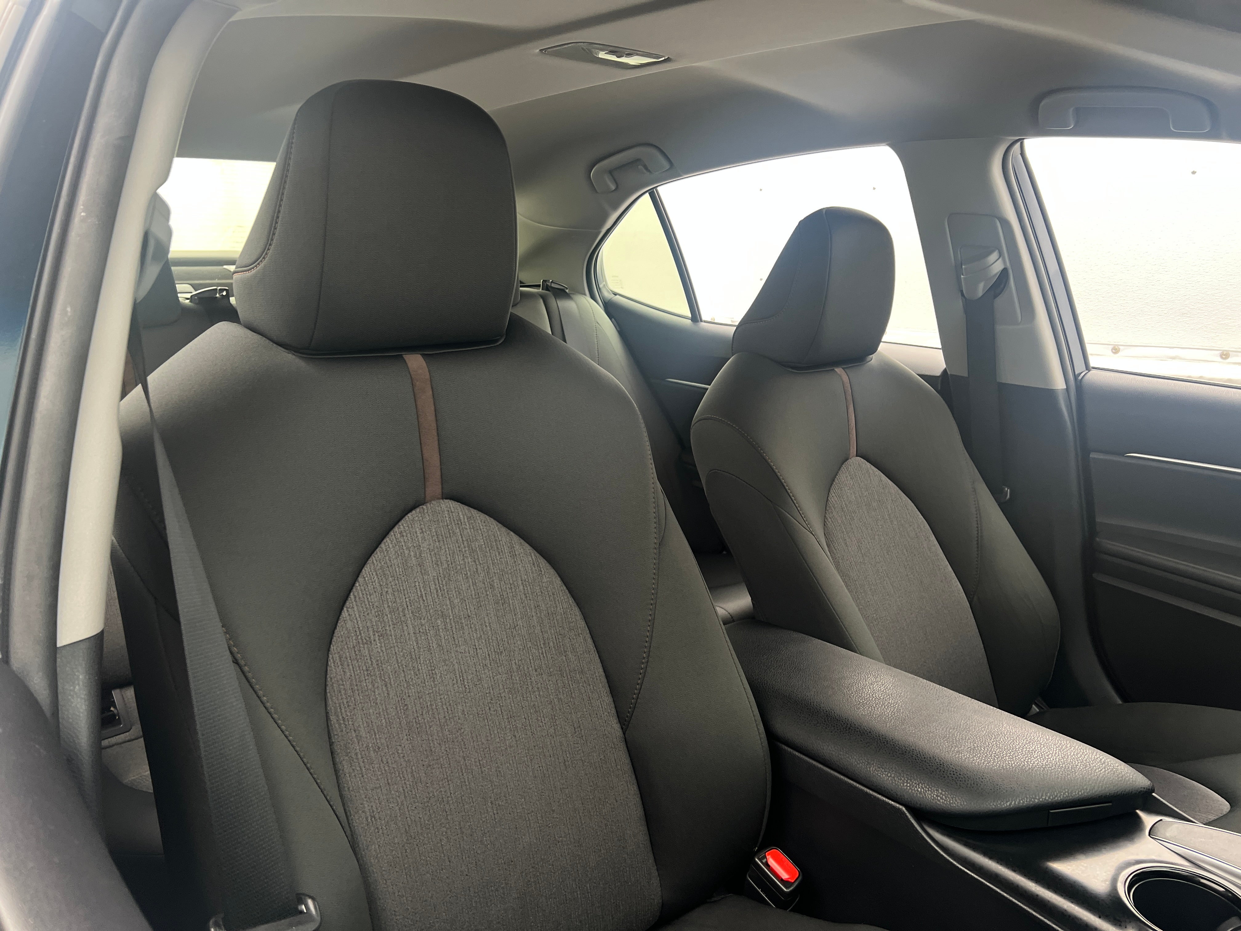 2018 Toyota Camry LE 2