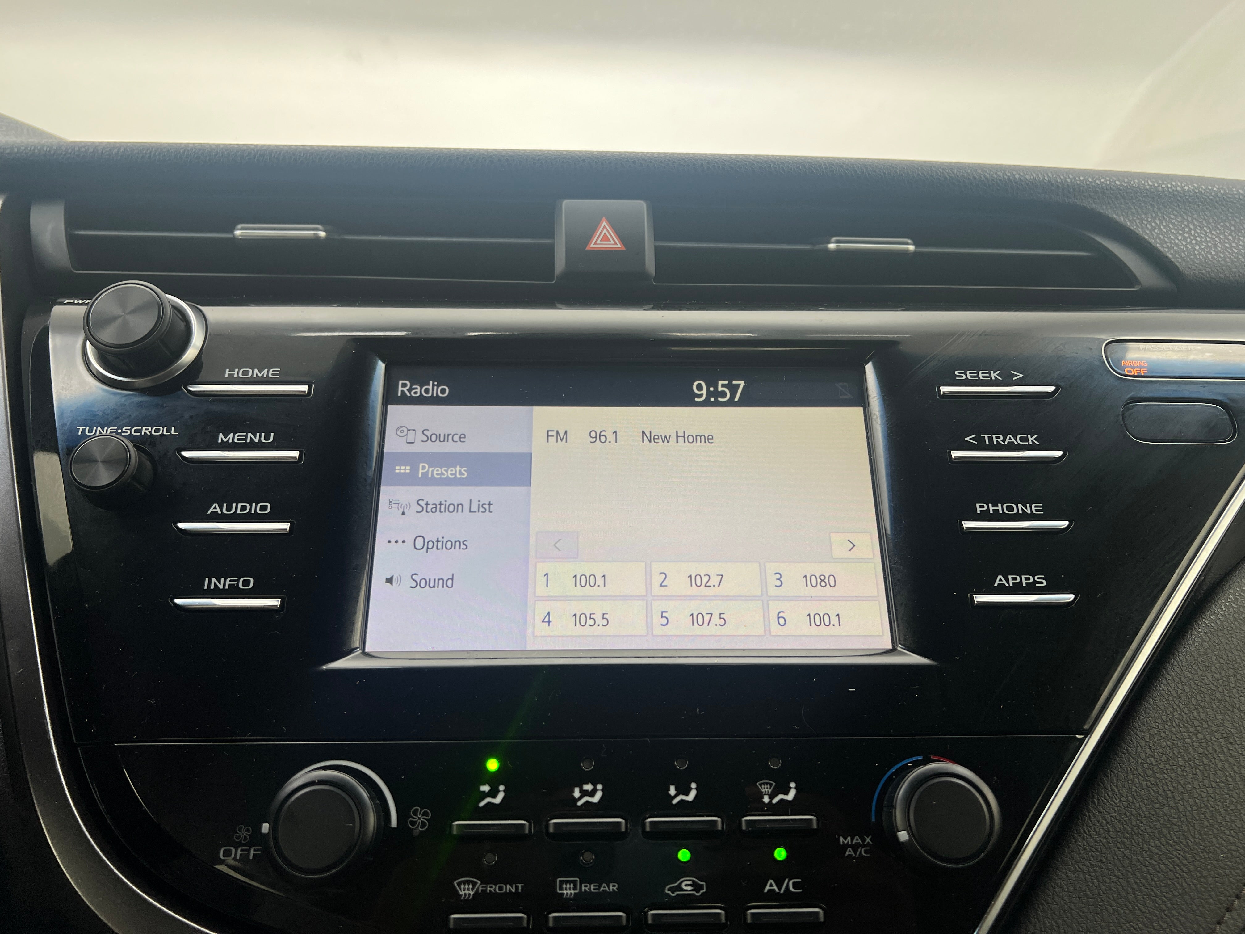 2018 Toyota Camry LE 4