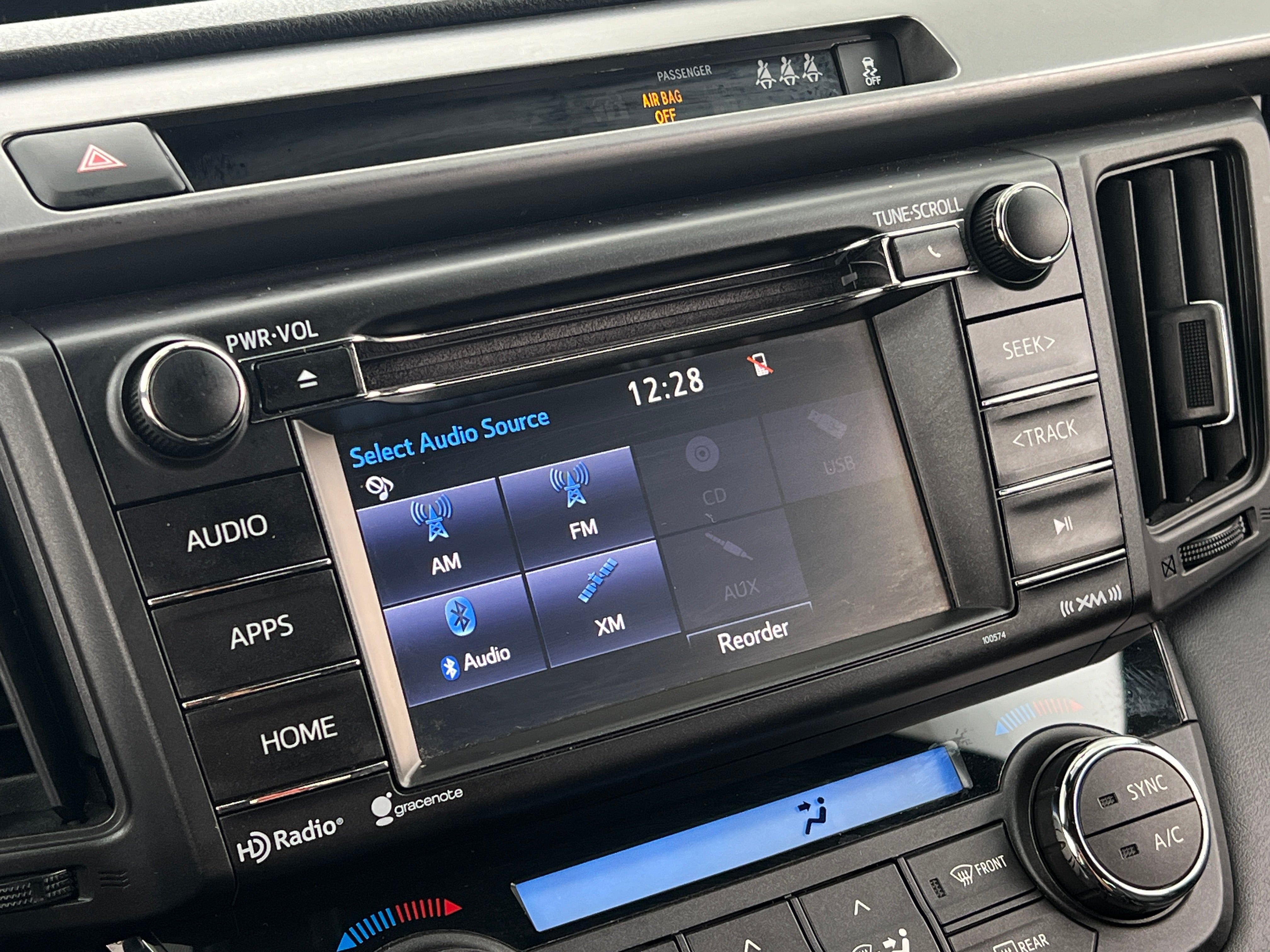 2017 Toyota RAV4 SE 3
