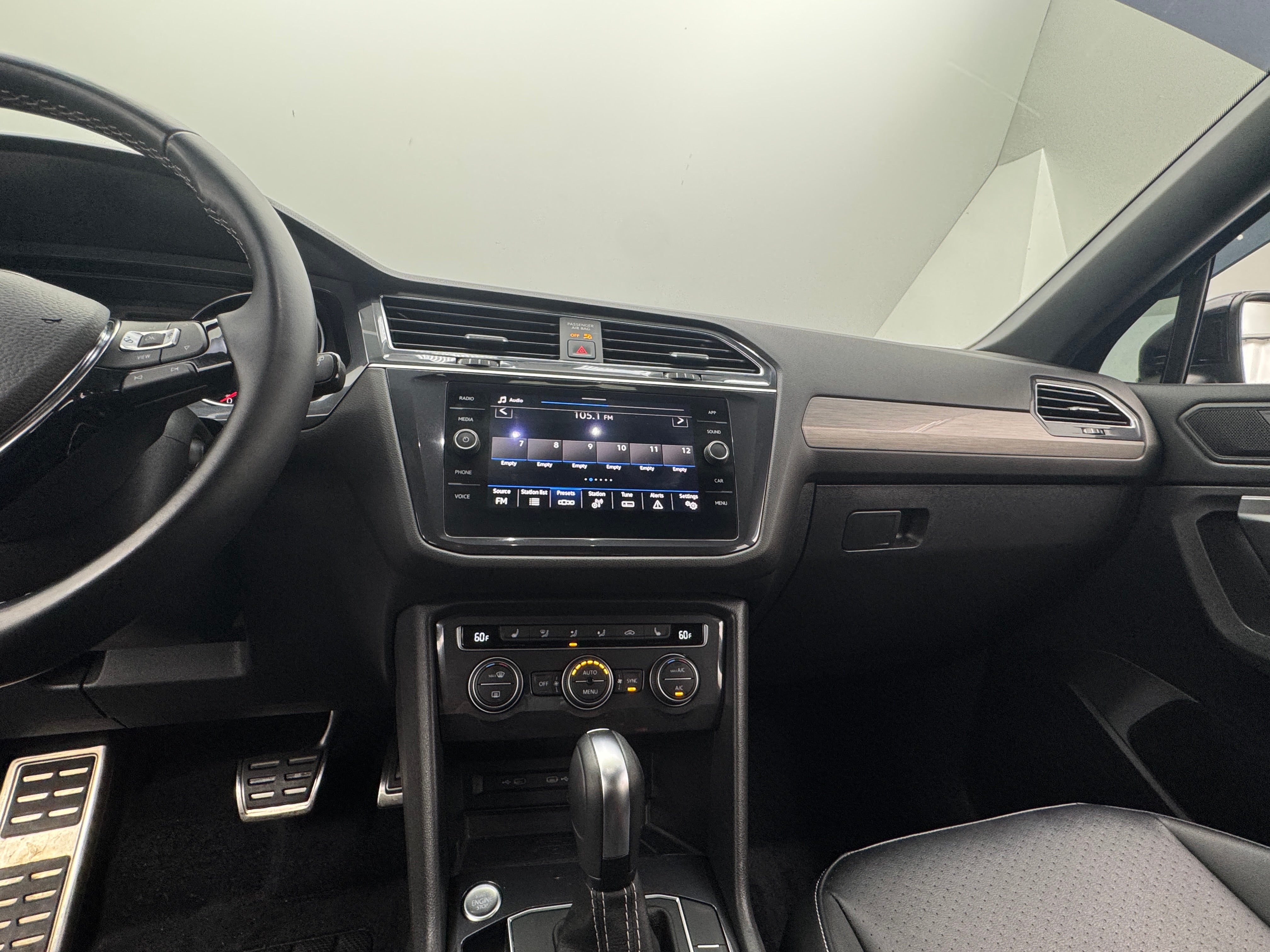 2021 Volkswagen Tiguan SE R-Line Black 3