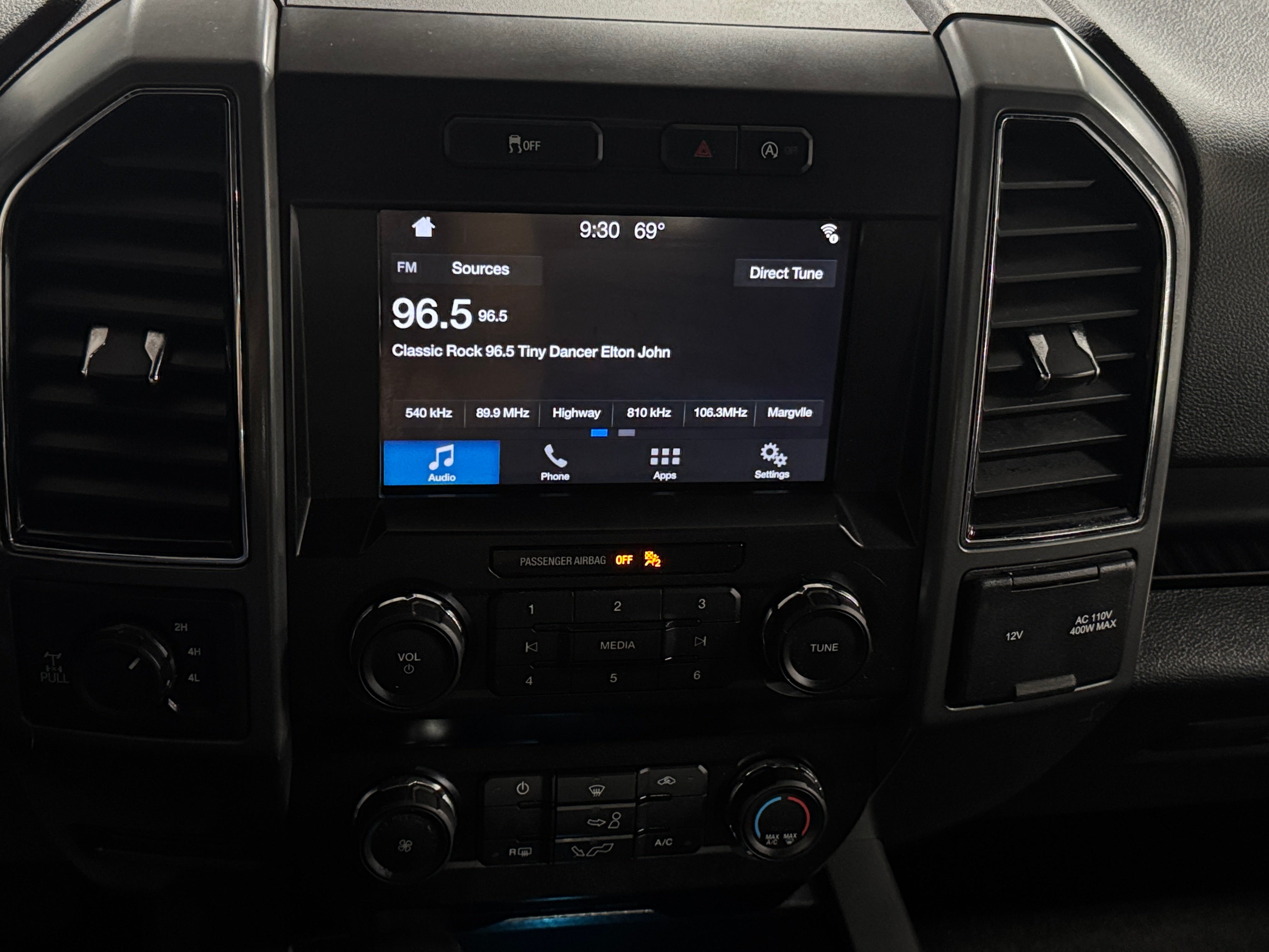 2019 Ford Econoline E-150 4