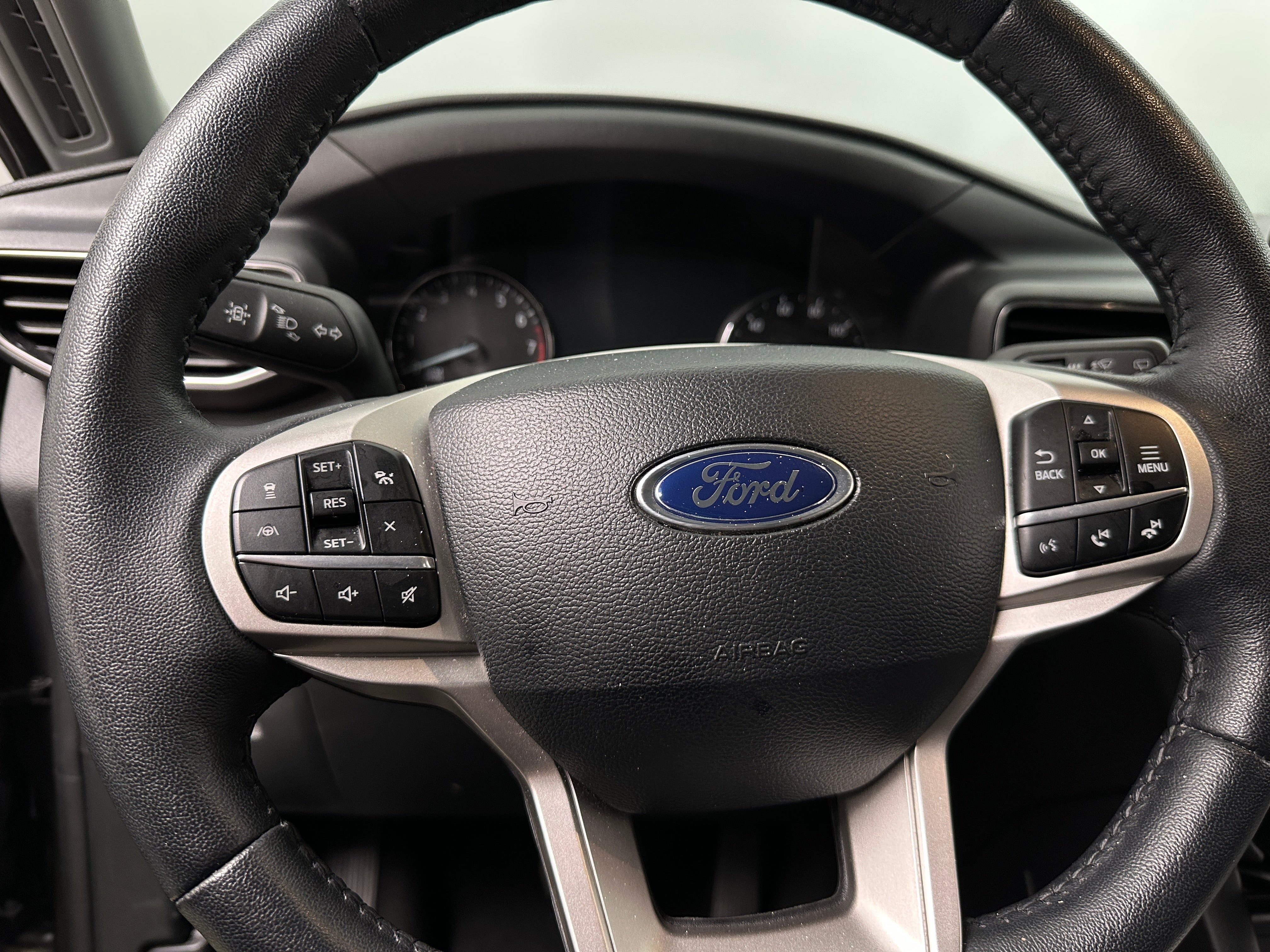 2024 Ford Explorer Limited 4