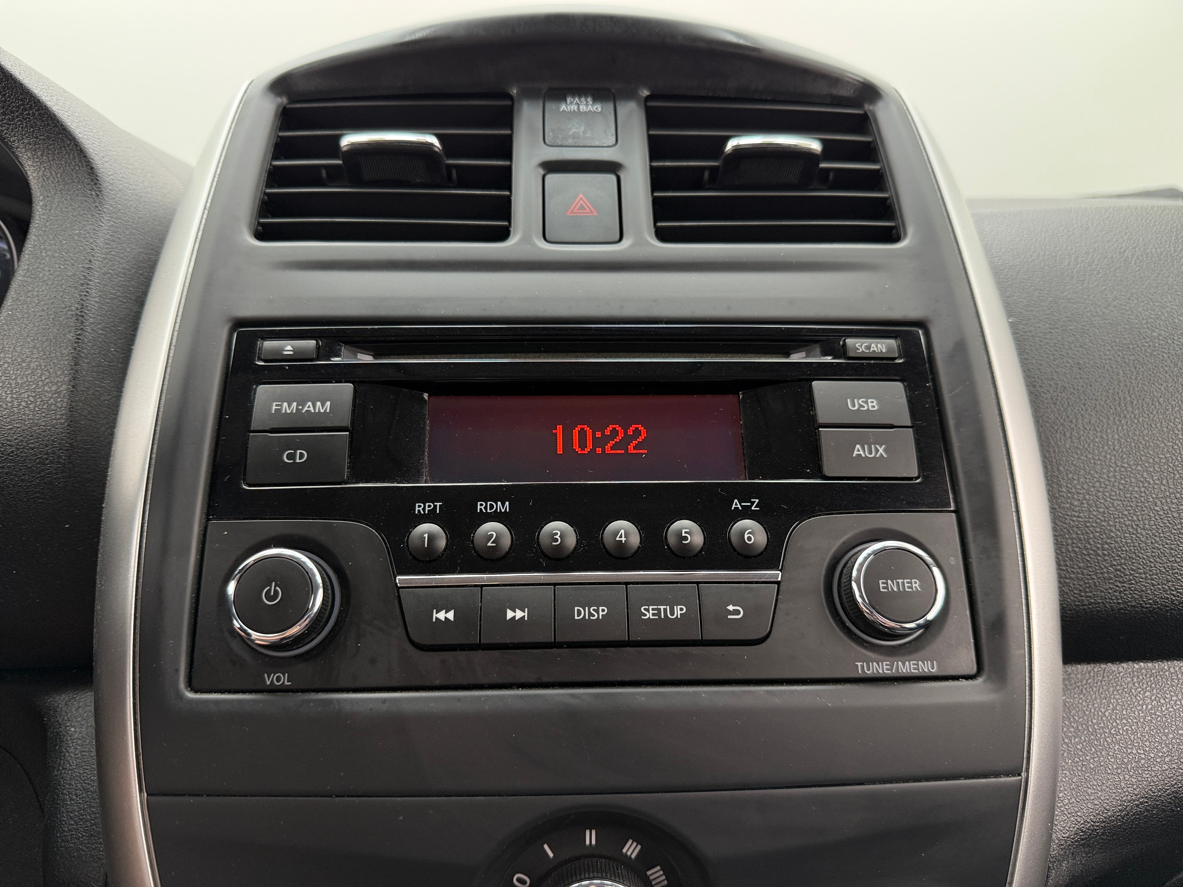2017 Nissan Versa SV 4
