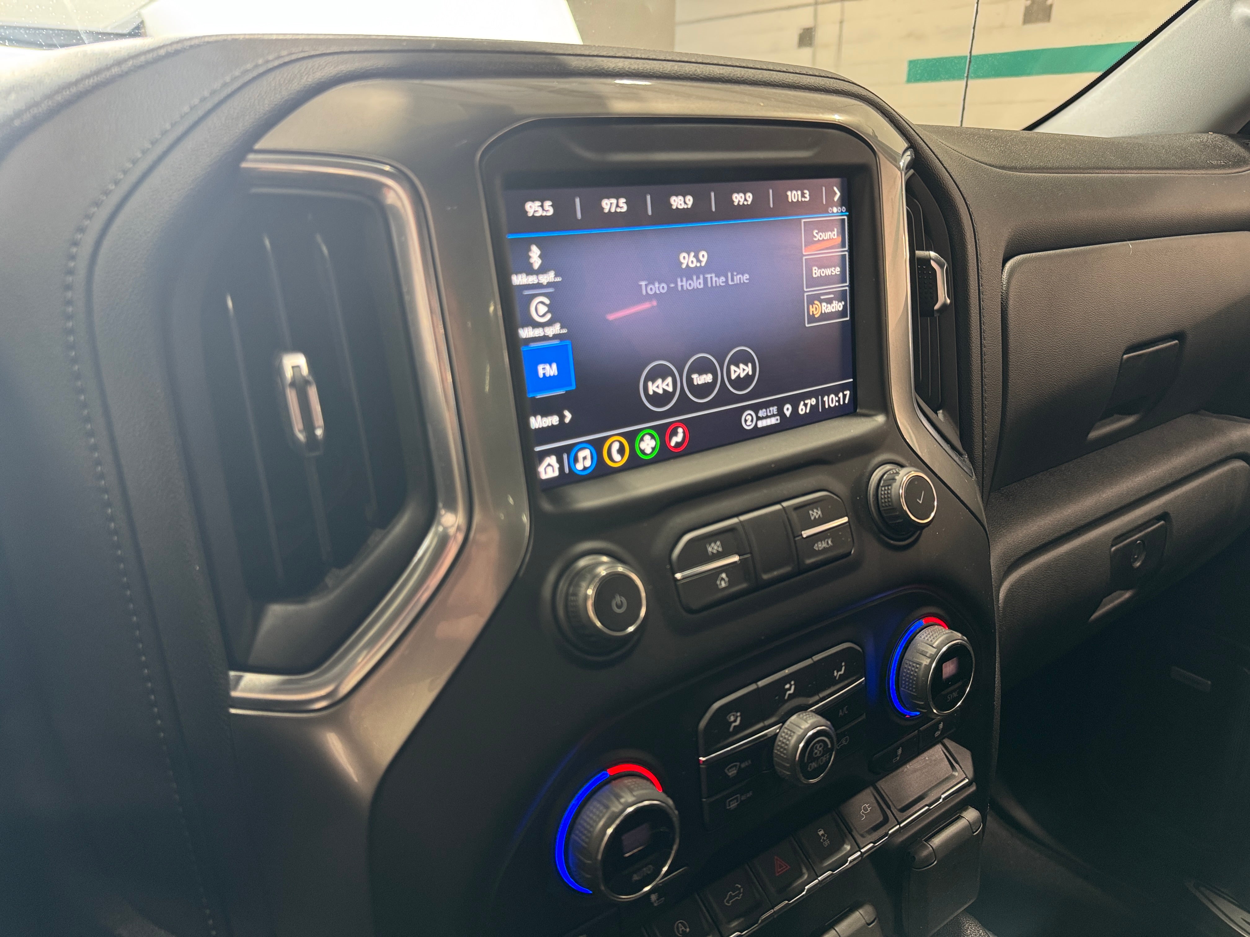 2021 Chevrolet Silverado 1500  4