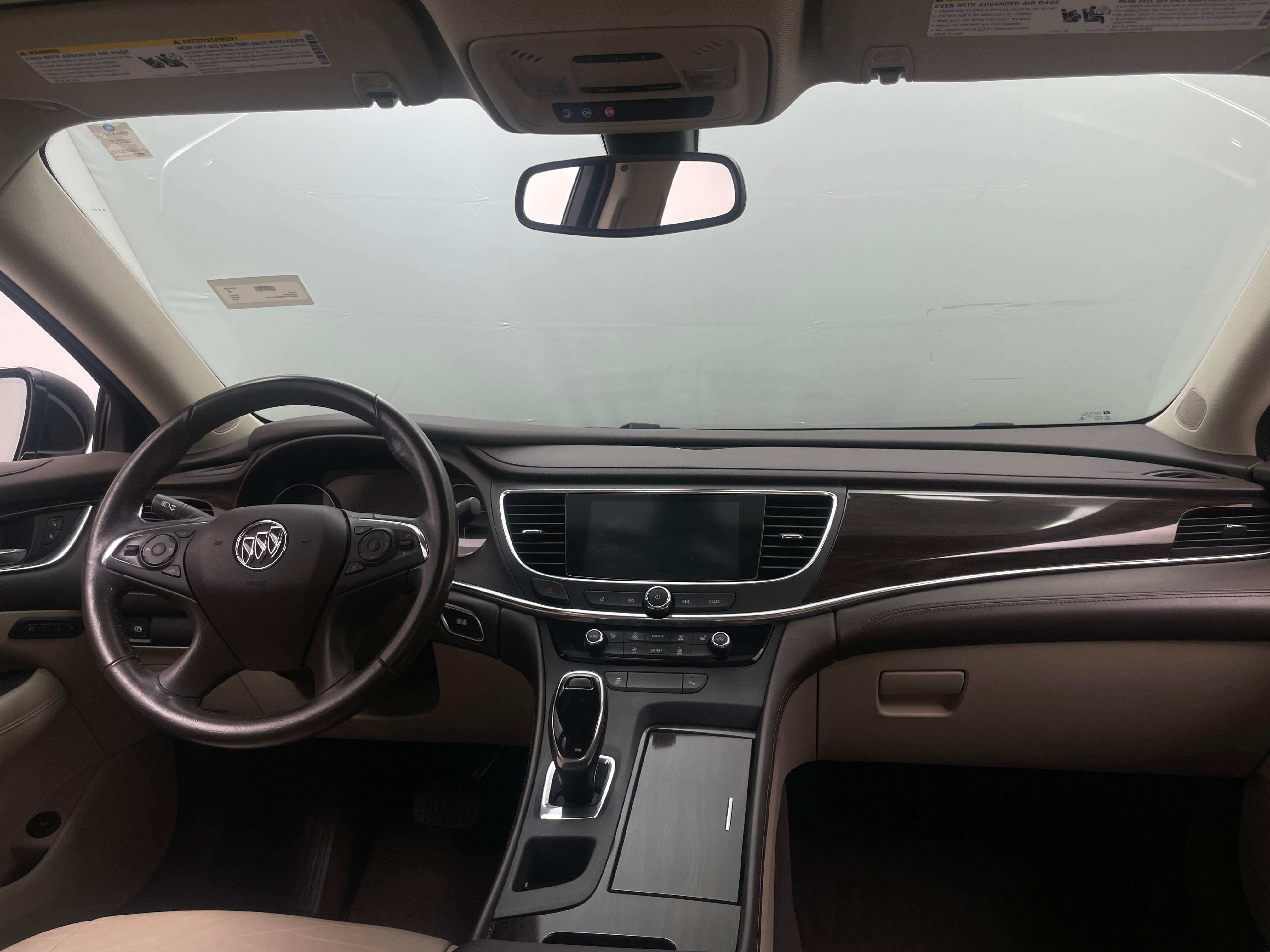 2017 Buick LaCrosse Essence 2