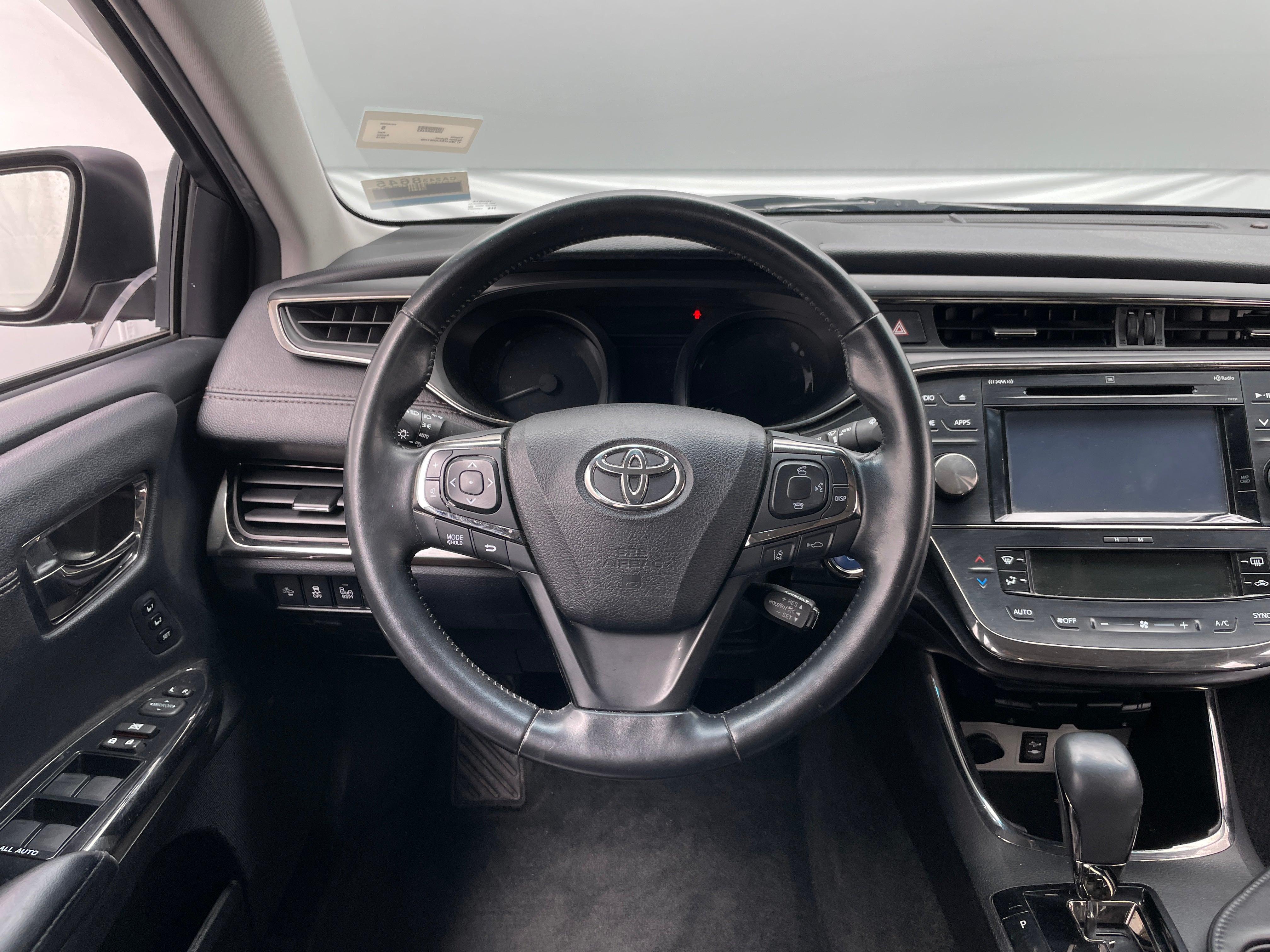 2018 Toyota Avalon Limited 4