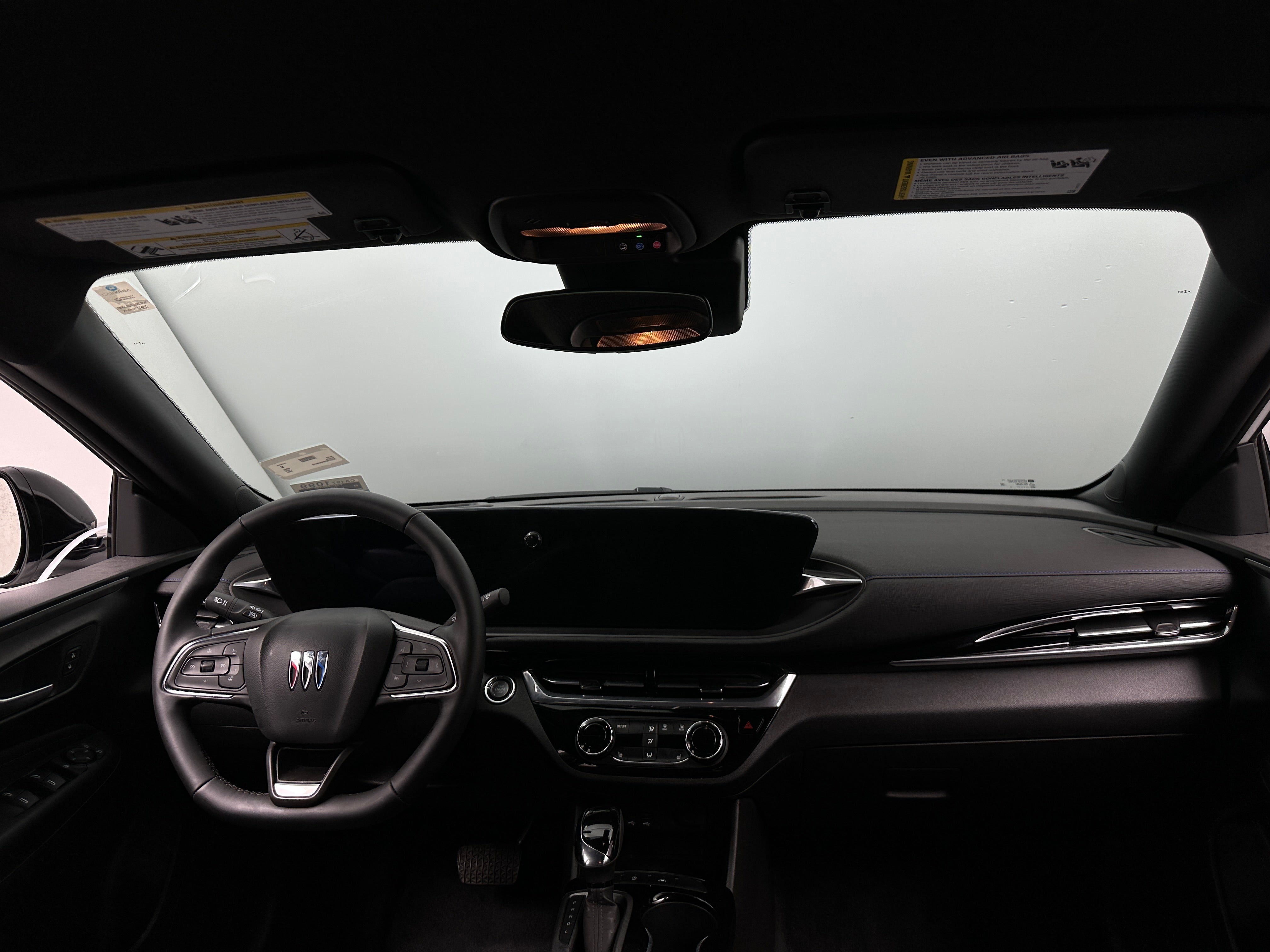 2024 Buick Envista Sport Touring 3