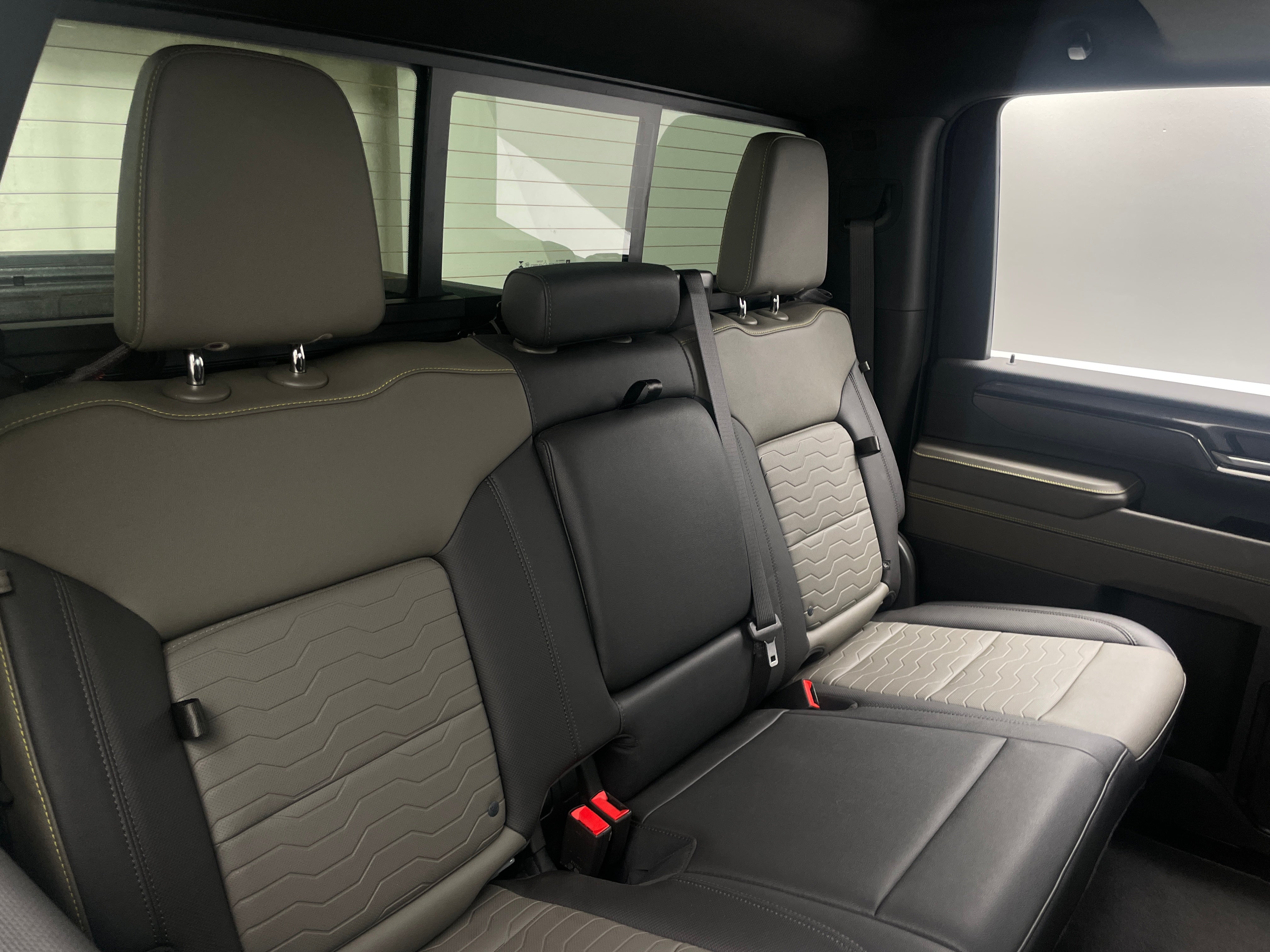 2024 Chevrolet Silverado 2500 ZR2 5