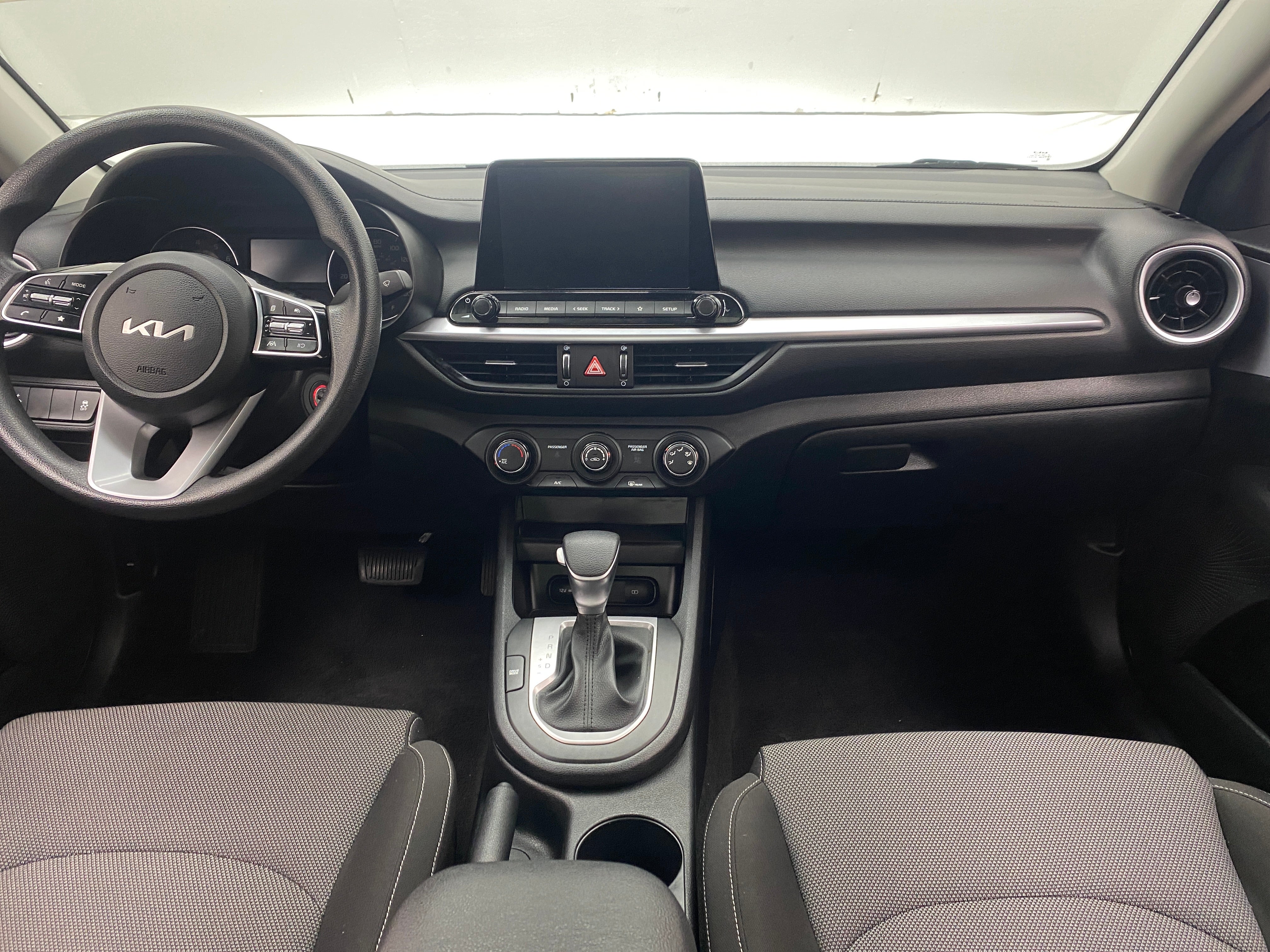 2024 Kia Forte LXS 3
