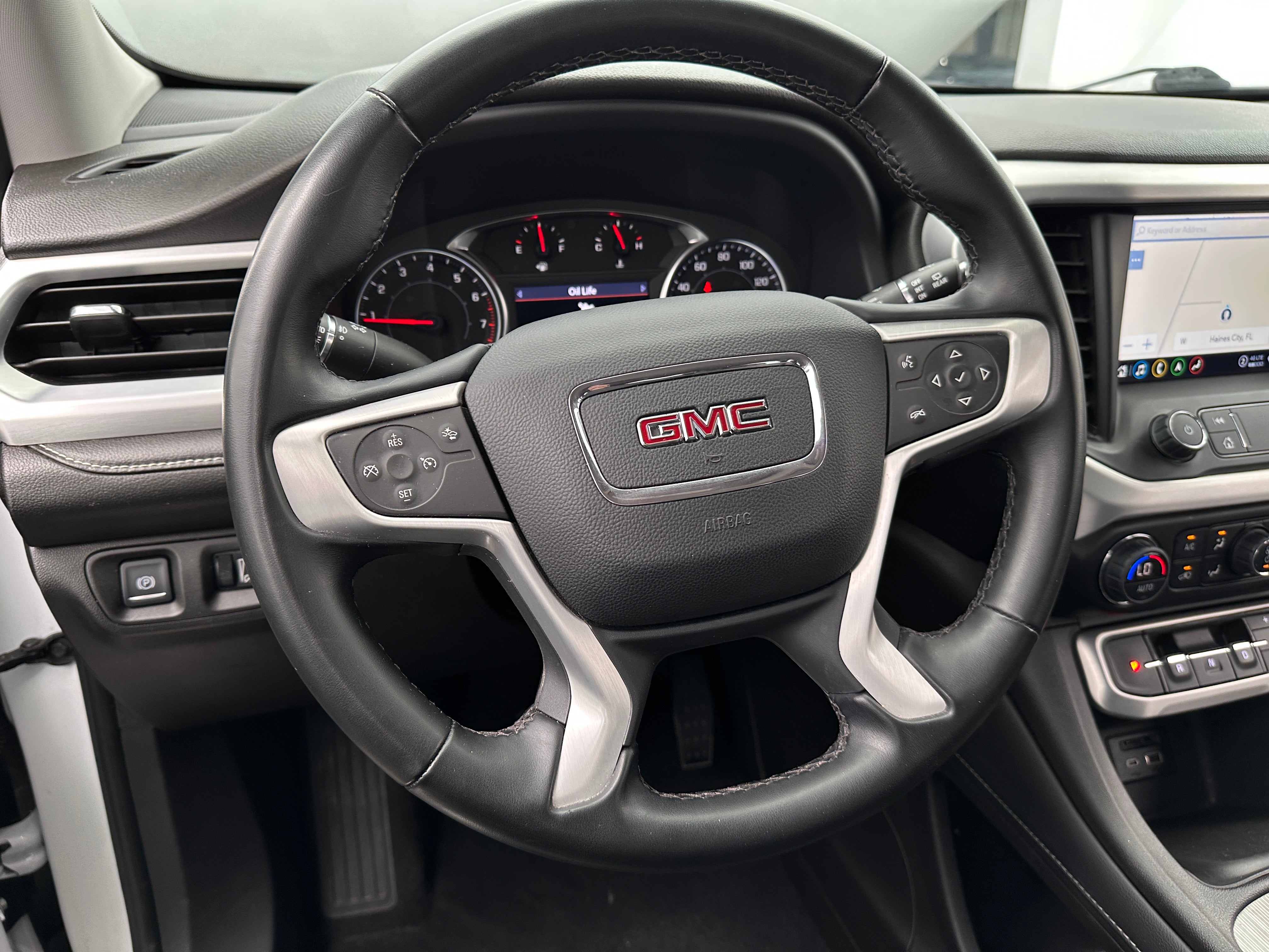 2023 GMC Acadia SLT 4