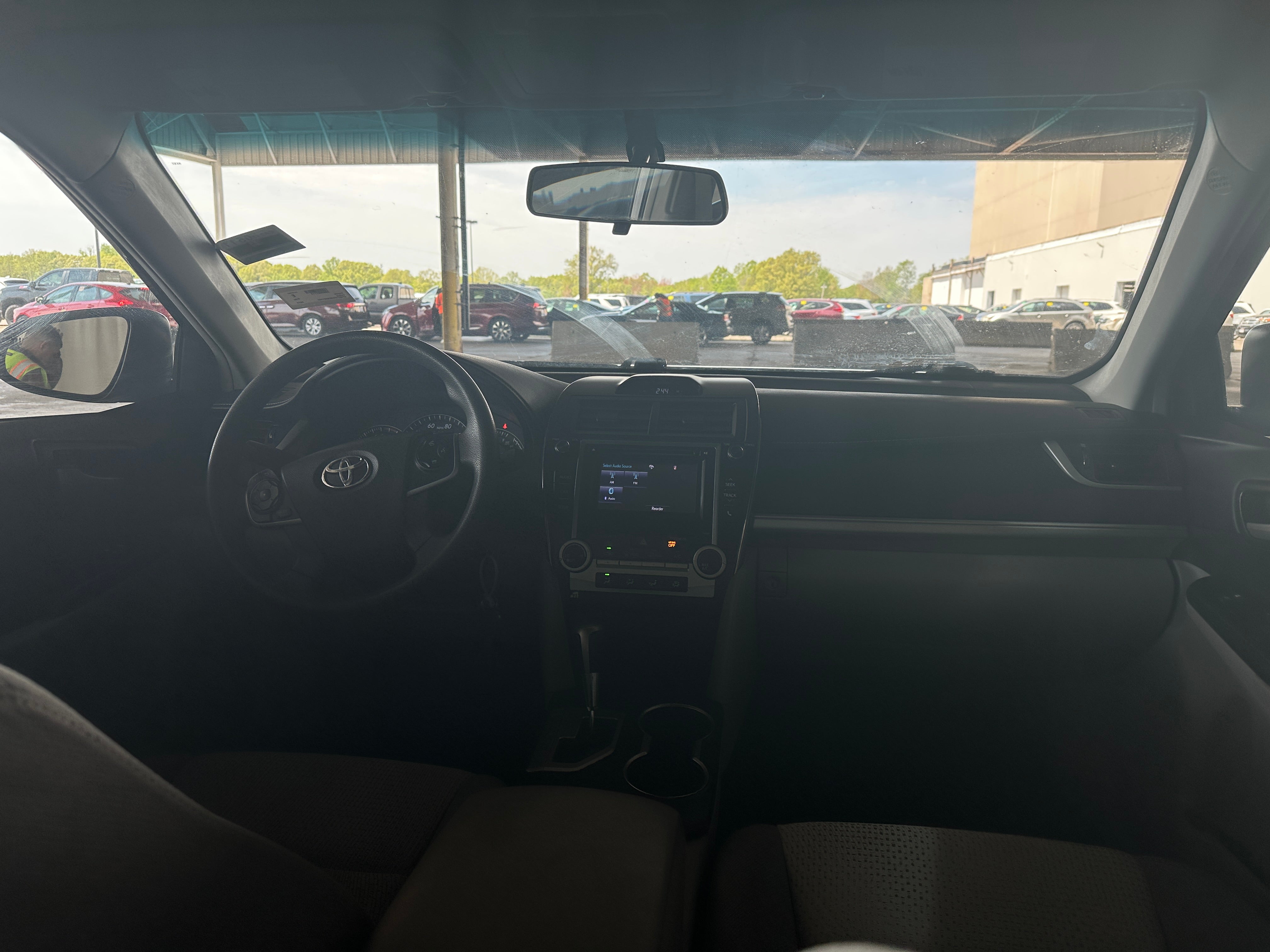 2014 Toyota Camry LE 3
