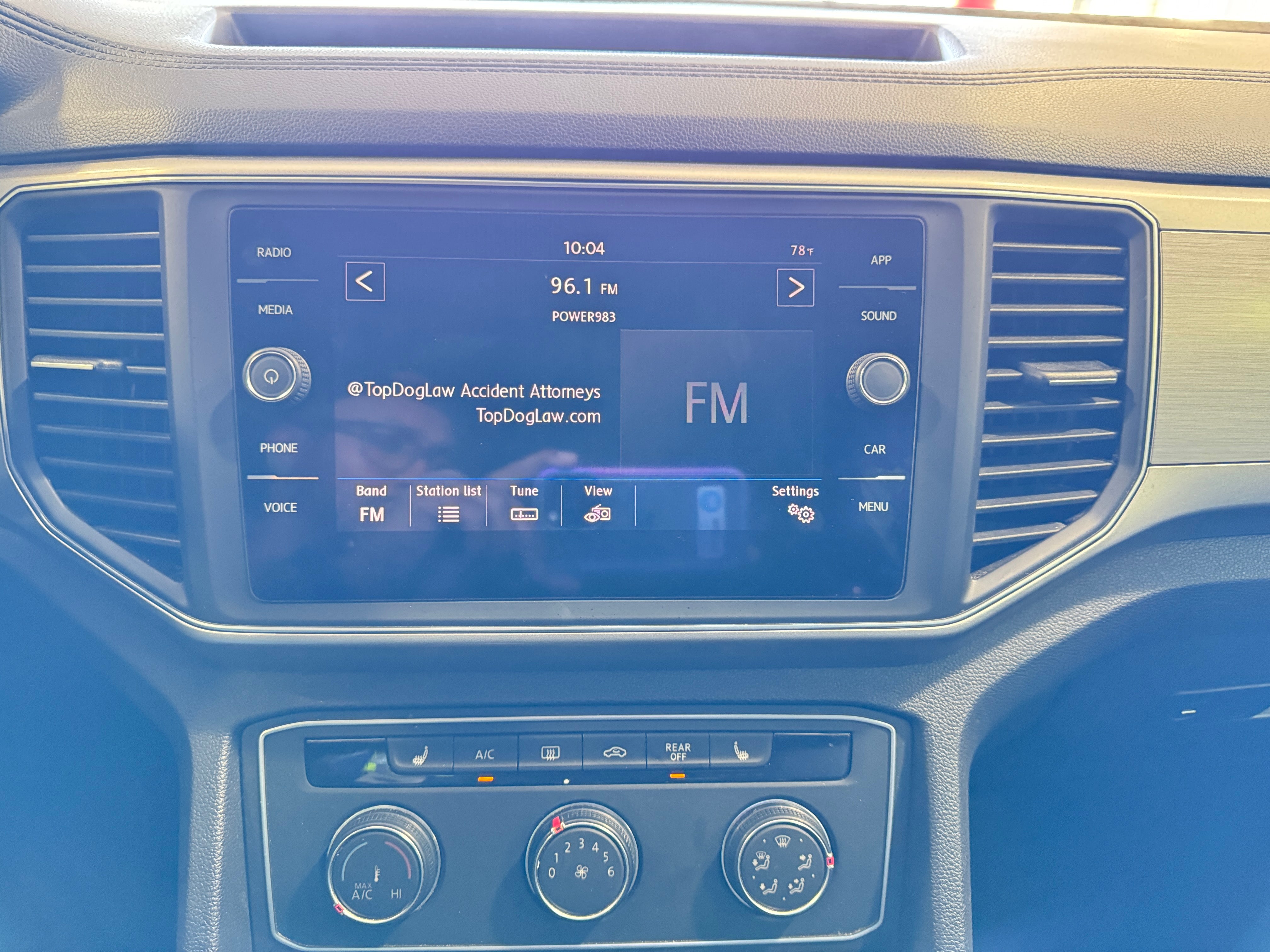 2018 Volkswagen Atlas SE 3