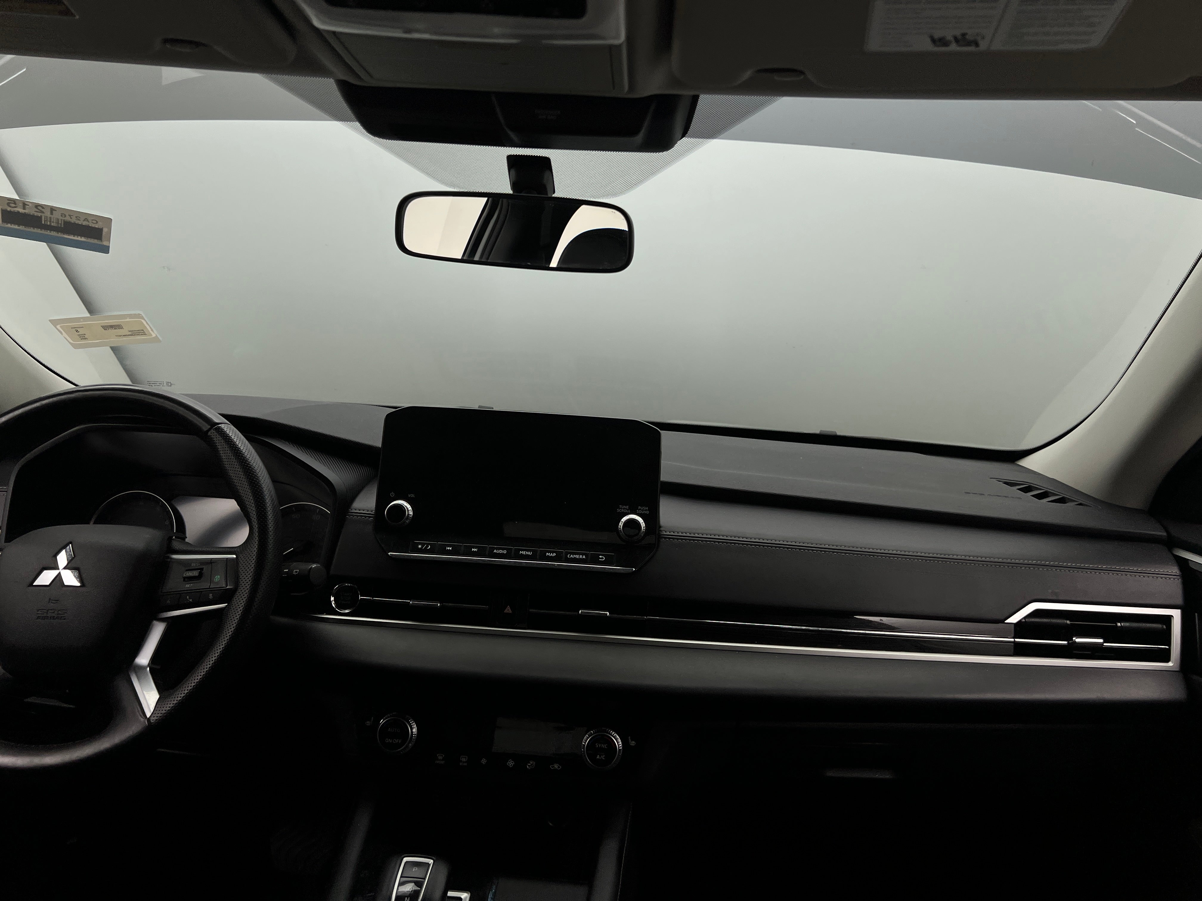 2024 Mitsubishi Outlander SE 2