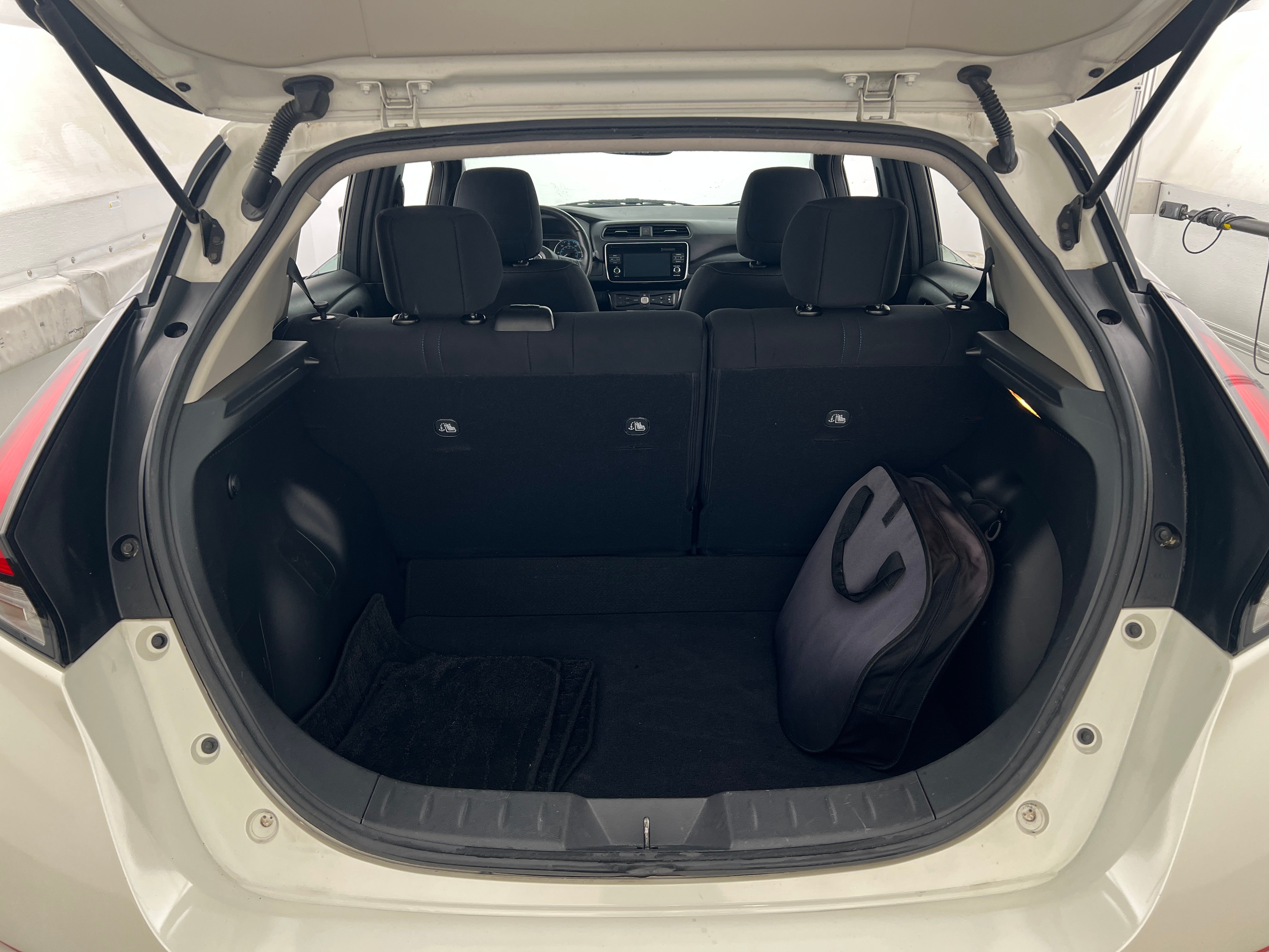 2018 Nissan Leaf SV 7